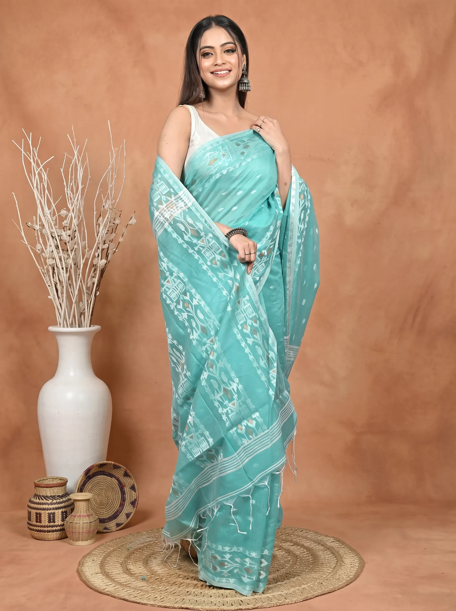 DipDiya Cotton Blend See Green Parlvi Woven with Tradition Handloom Sarees