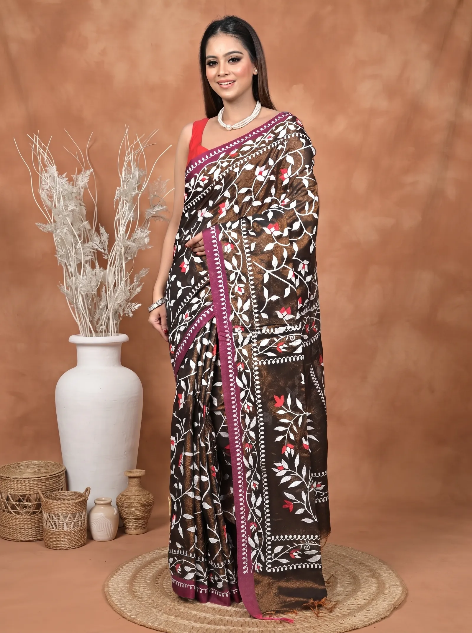 DipDiya Cotton Blend  Traditional Bengali Black Artisan Crafted Parbun Handloom Saree