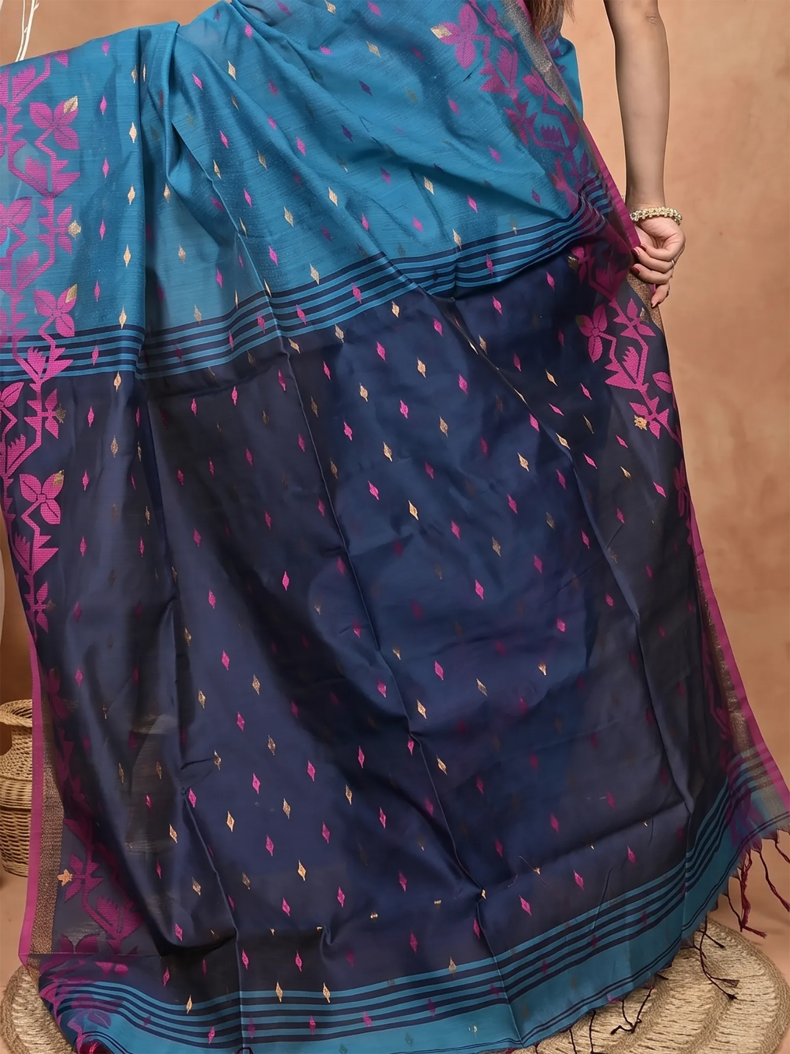 DipDiya Cotton Blend  Traditional Bengali Cobalt Blue Artisan Crafted Parvon Kanjivaram Silk Saree