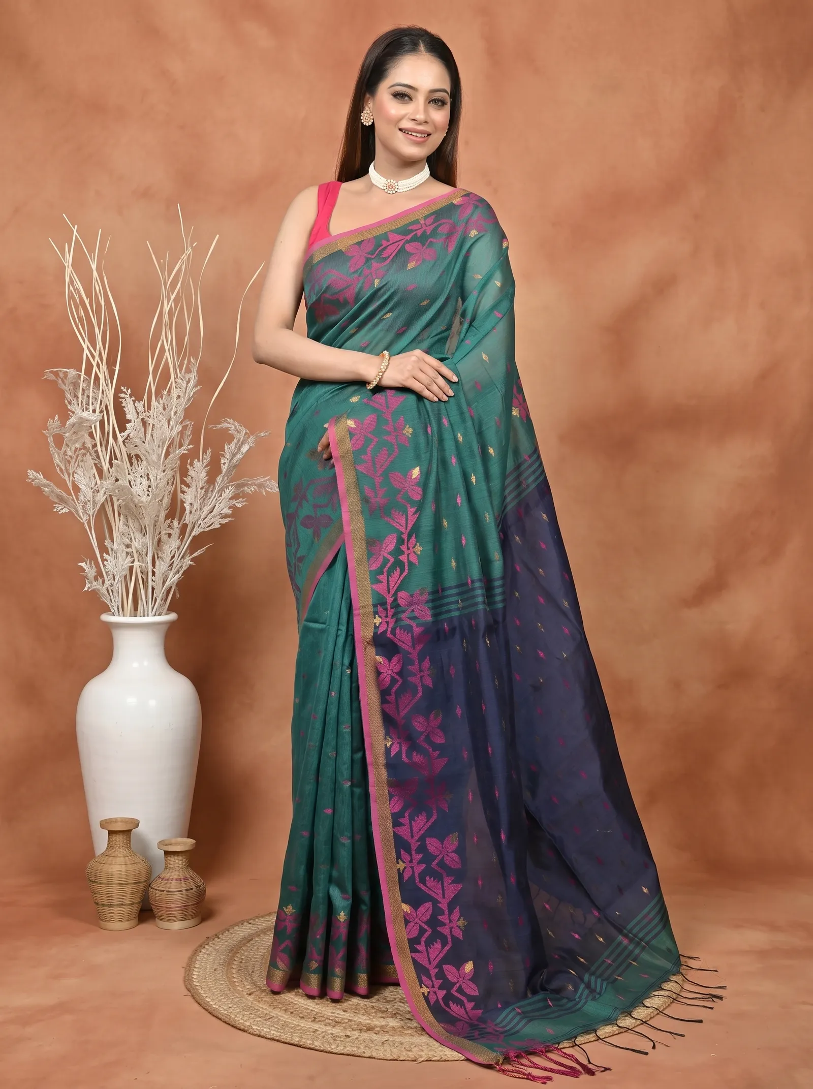 DipDiya Cotton Blend  Traditional Bengali Dark Green Artisan Crafted Parvon Kanjivaram Silk Saree
