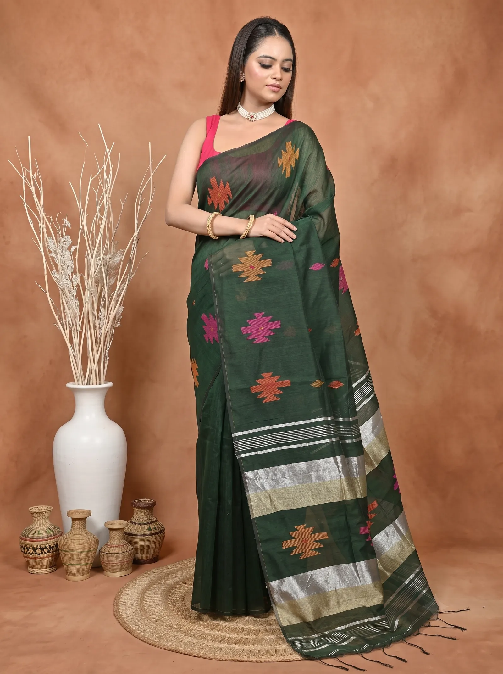 DipDiya Cotton Blend  Traditional Bengali Dark Green Artisan Crafted Soulik Handloom Saree