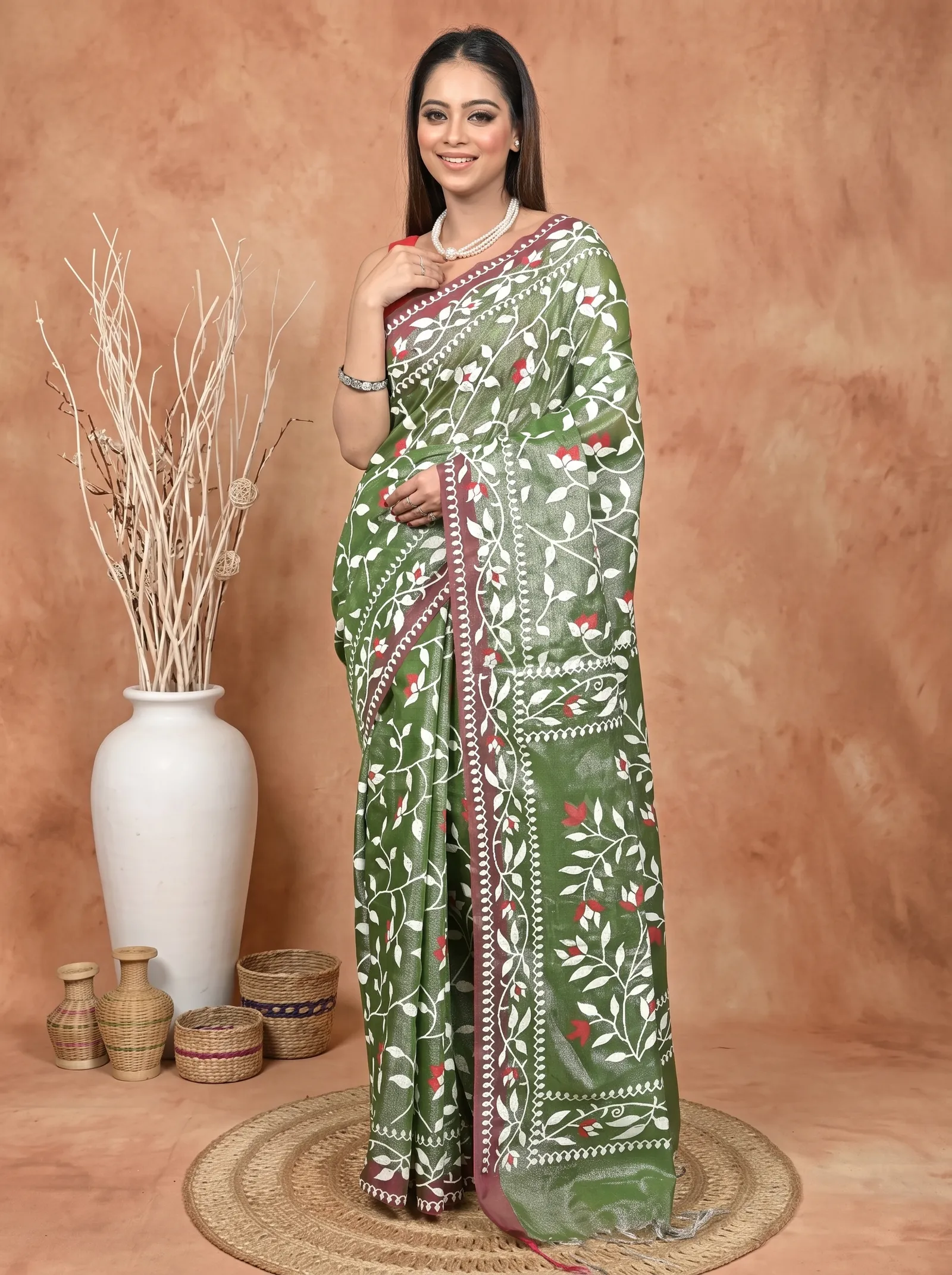 DipDiya Cotton Blend  Traditional Bengali Green Artisan Crafted Parbun Handloom Saree