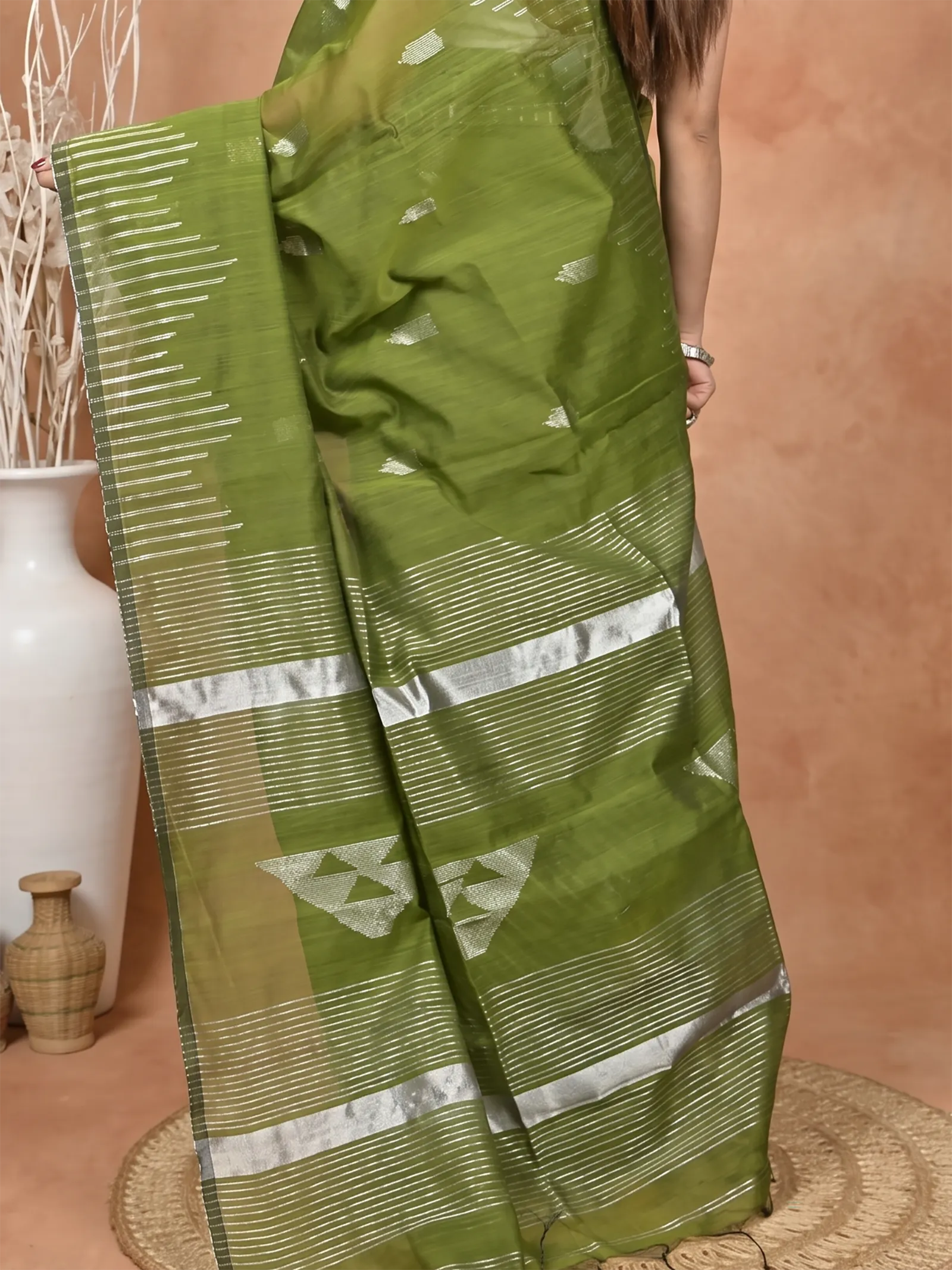 DipDiya Cotton Blend  Traditional Bengali Green Artisan Crafted Soubit Handloom Saree