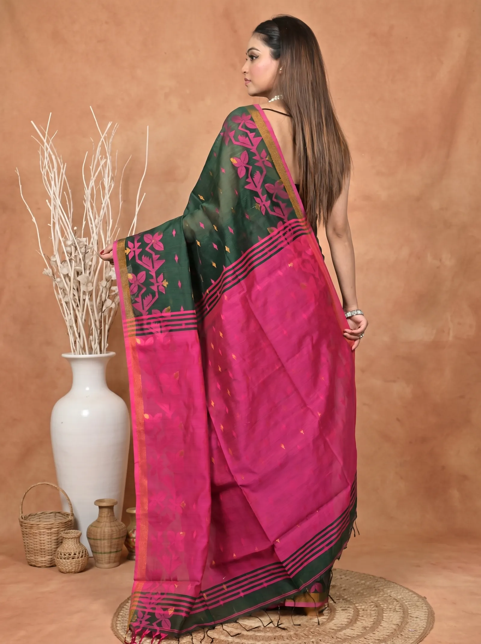 DipDiya Cotton Blend  Traditional Bengali Green Pink Artisan Crafted Parvon Kanjivaram Silk Saree