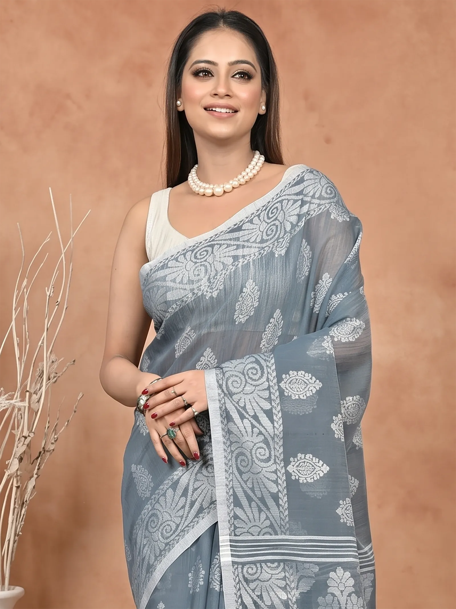 DipDiya Cotton Blend  Traditional Bengali Grey Artisan Crafted Parbit Handloom Saree