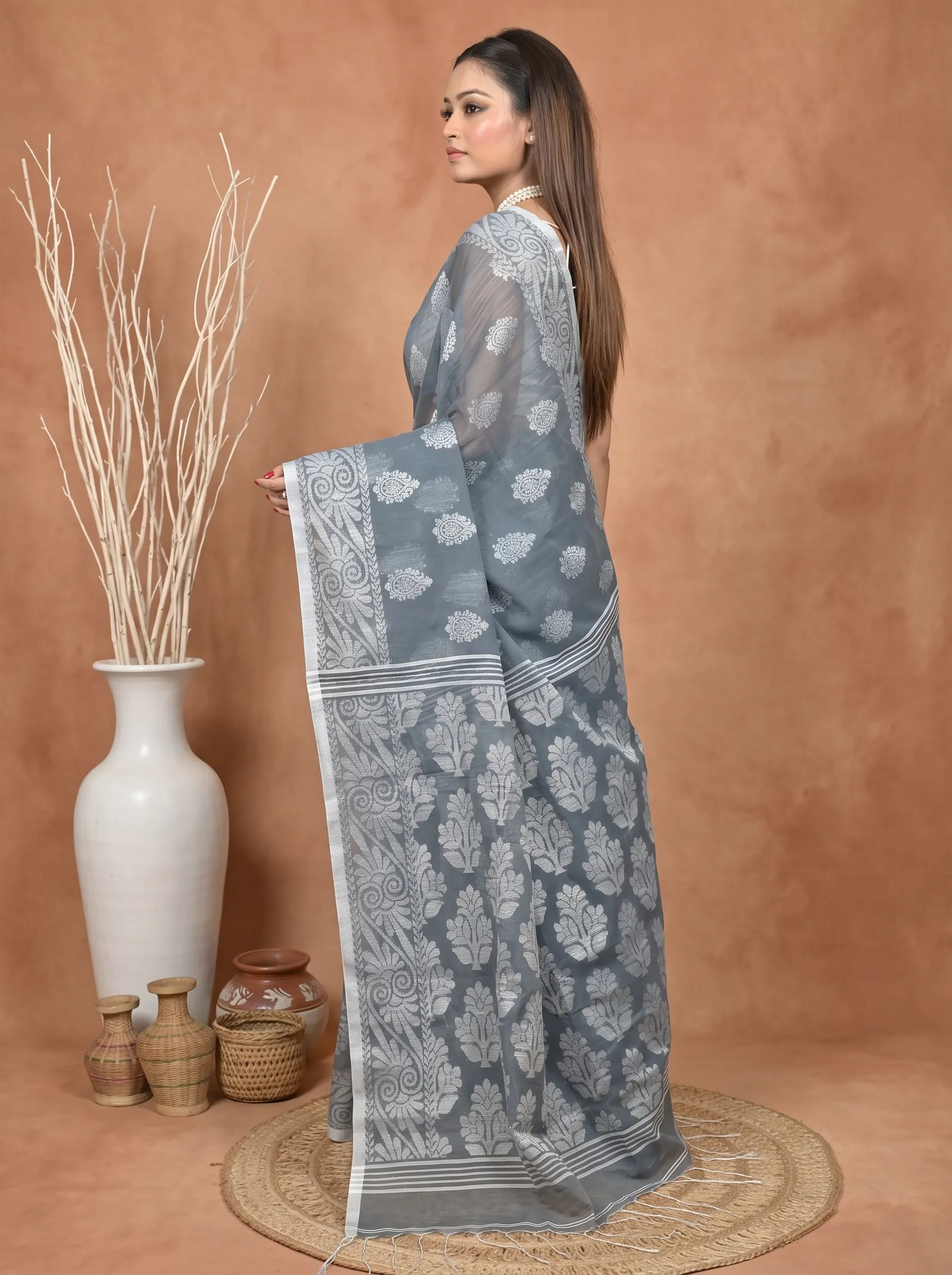 DipDiya Cotton Blend  Traditional Bengali Grey Artisan Crafted Parbit Handloom Saree
