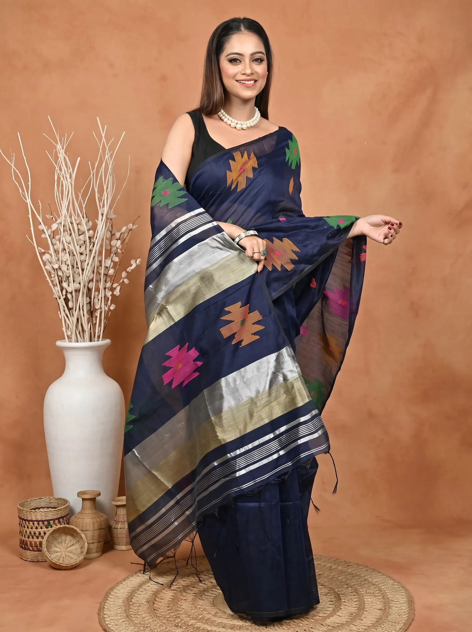 DipDiya Cotton Blend  Traditional Bengali Night Blue Artisan Crafted Soulik Handloom Saree