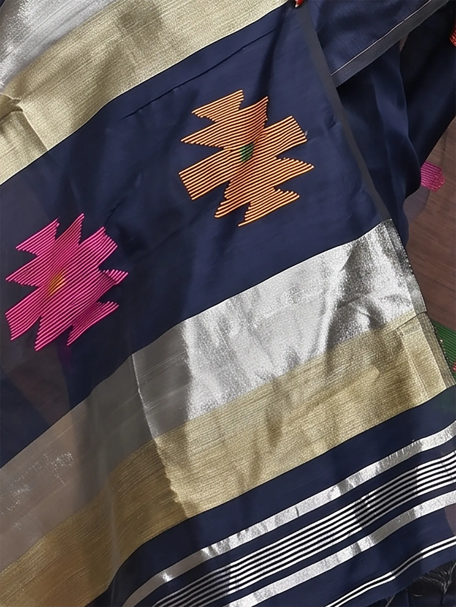 DipDiya Cotton Blend  Traditional Bengali Night Blue Artisan Crafted Soulik Handloom Saree