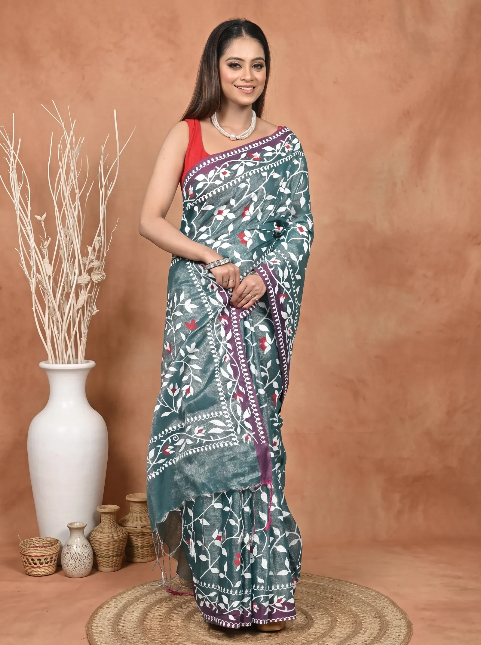 DipDiya Cotton Blend  Traditional Bengali Pesta Green Artisan Crafted Parbun Handloom Saree