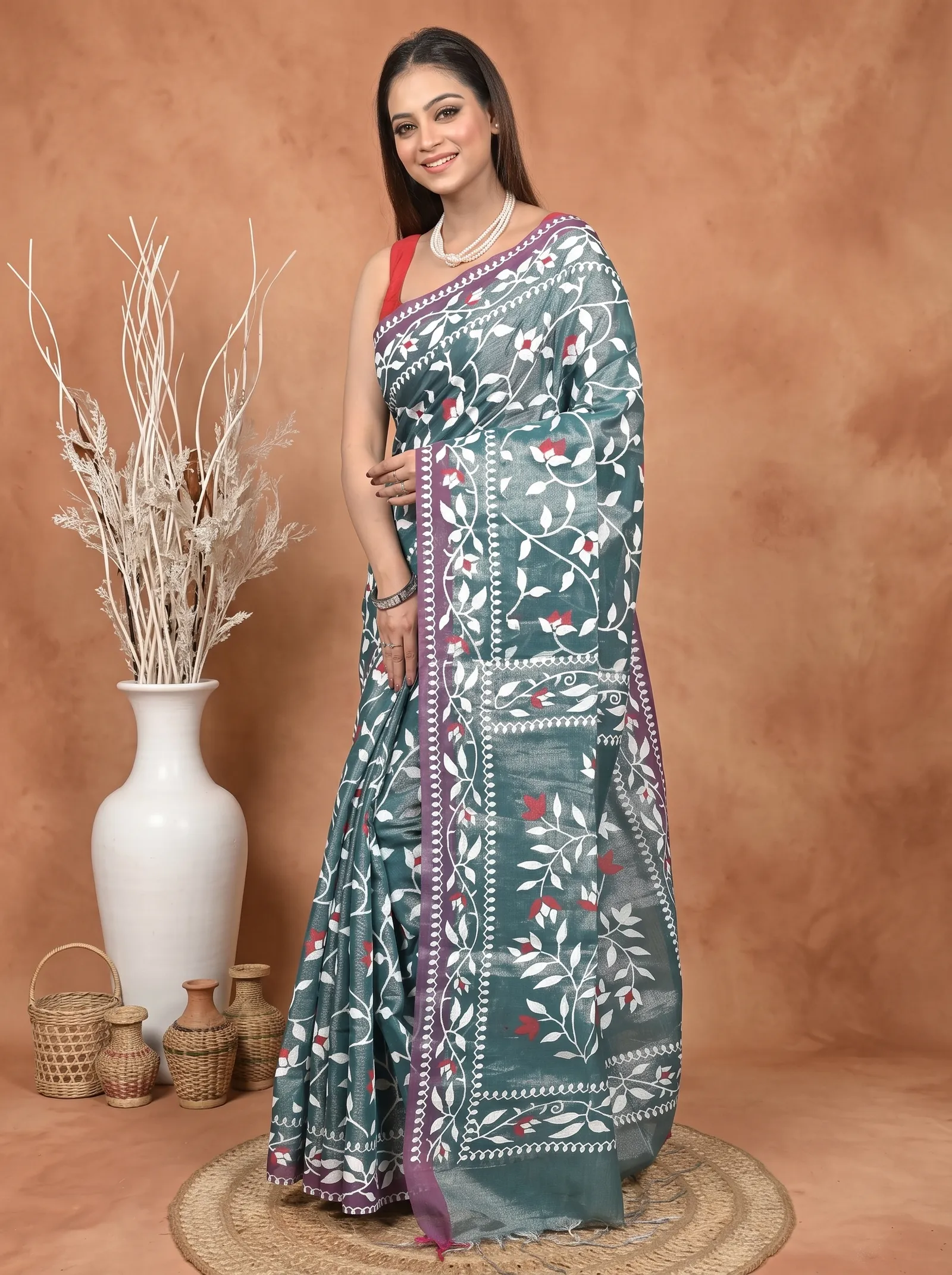 DipDiya Cotton Blend  Traditional Bengali Pesta Green Artisan Crafted Parbun Handloom Saree