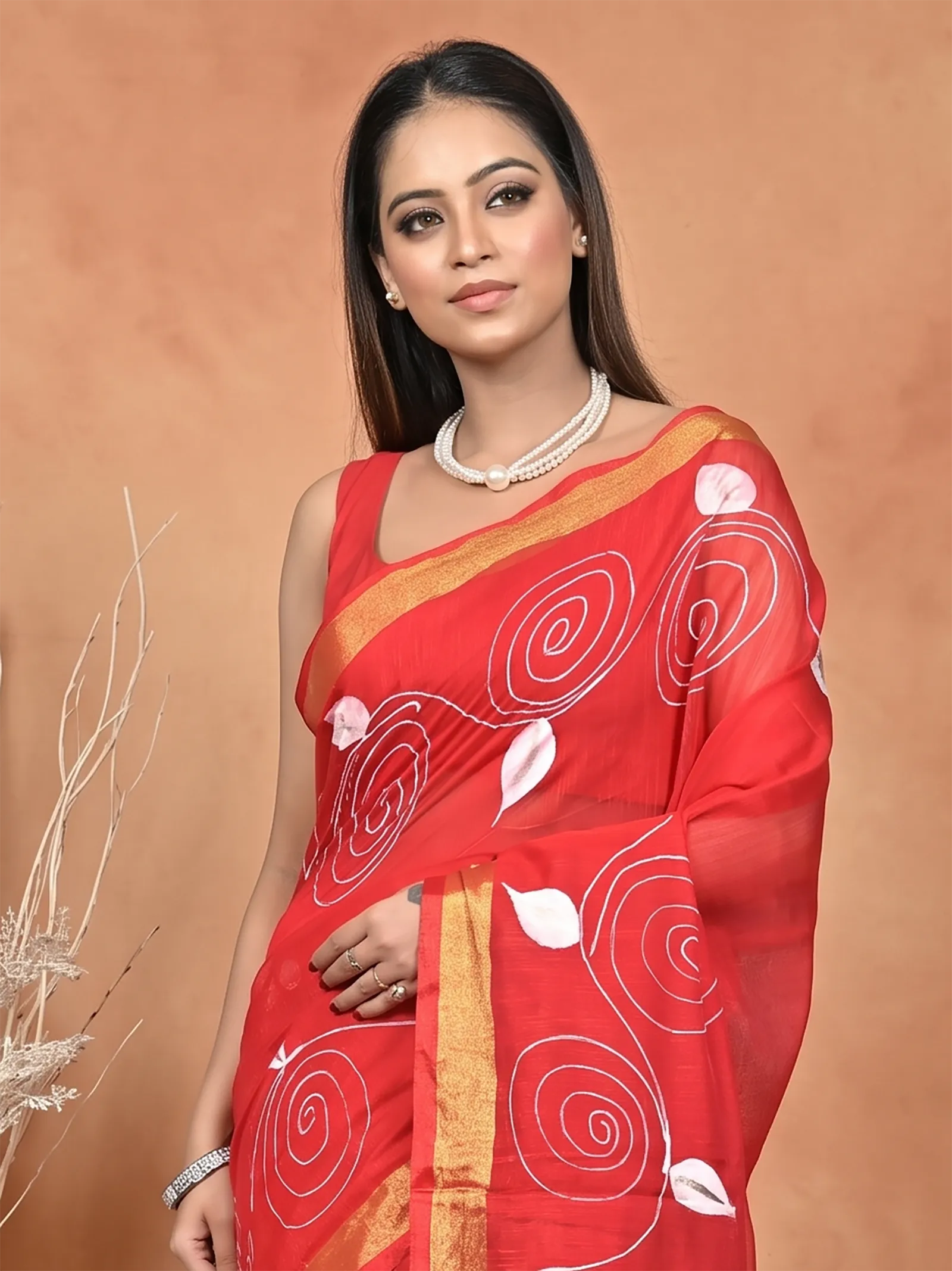 DipDiya Cotton Blend  Traditional Bengali Red Artisan Crafted Souvar Hand Painted Saree