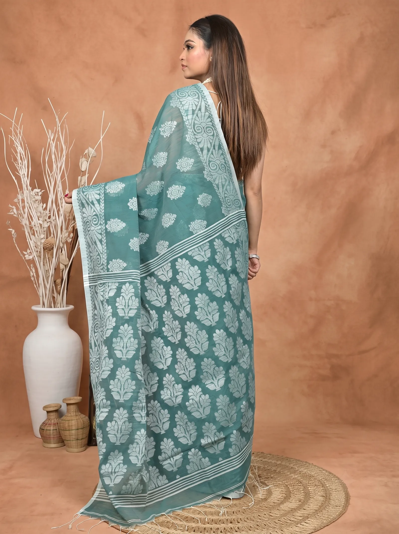 DipDiya Cotton Blend  Traditional Bengali See Green Artisan Crafted Parbit Handloom Saree