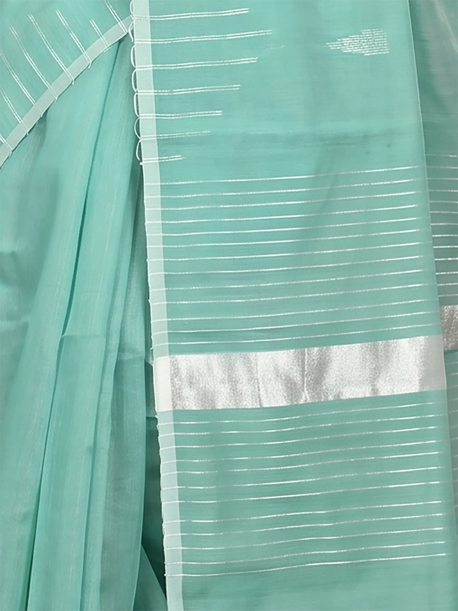 DipDiya Cotton Blend  Traditional Bengali See Green Artisan Crafted Soubit Handloom Saree