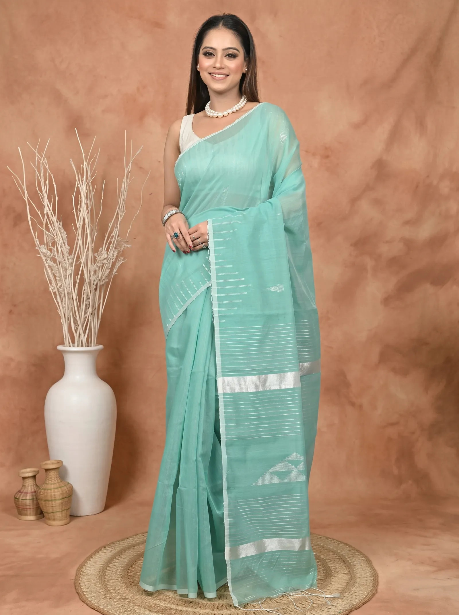 DipDiya Cotton Blend  Traditional Bengali See Green Artisan Crafted Soubit Handloom Saree