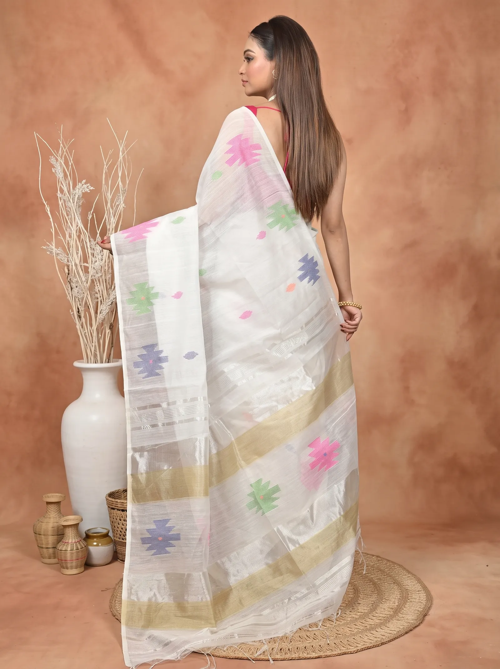 DipDiya Cotton Blend  Traditional Bengali White Artisan Crafted Soulik Handloom Saree