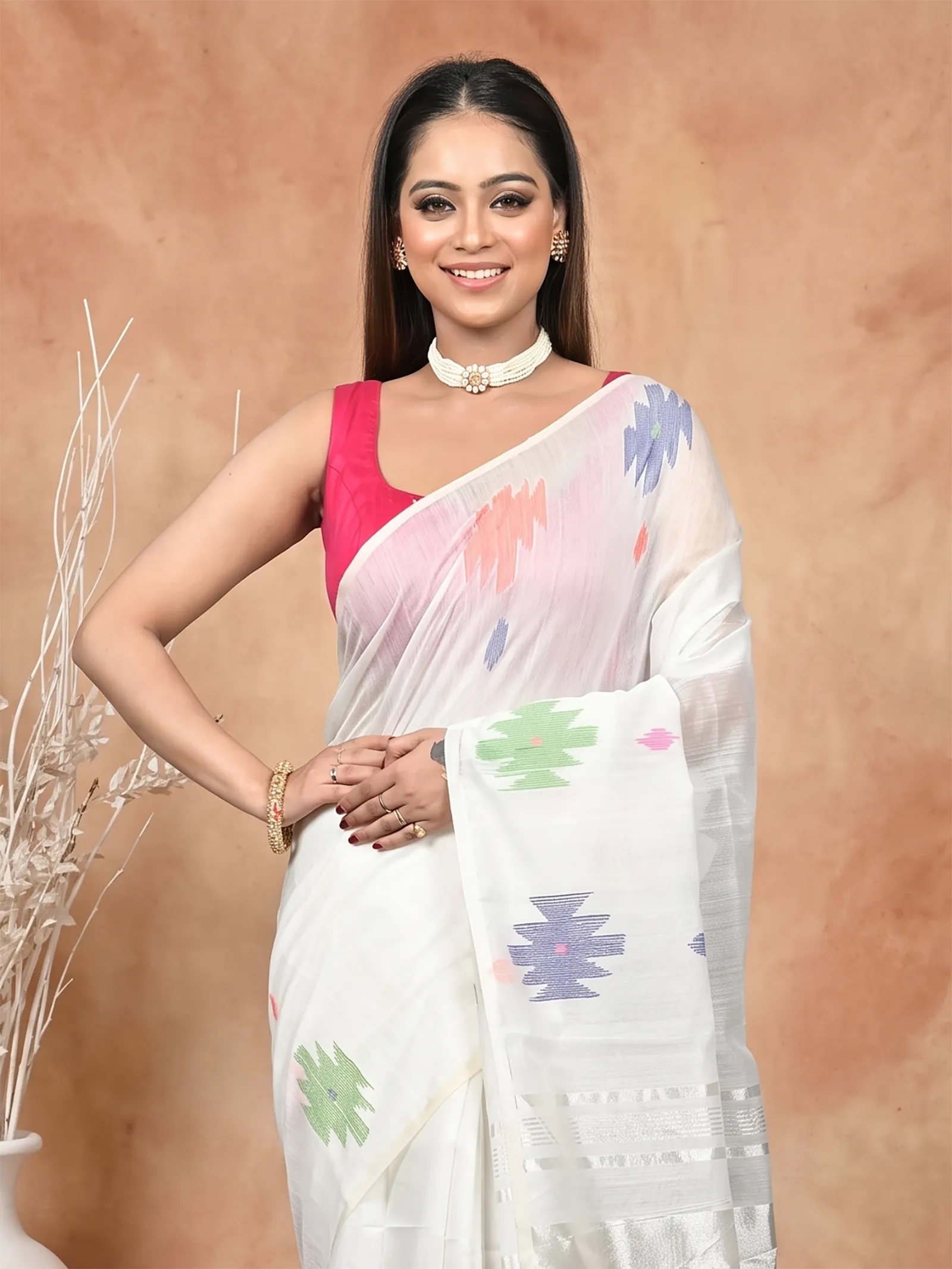DipDiya Cotton Blend  Traditional Bengali White Artisan Crafted Soulik Handloom Saree