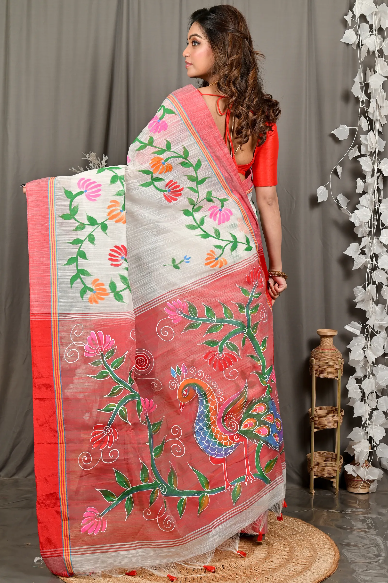 DipDiya Cotton Blend White Red Deepsi Grace of Bengal Hand Painted Sarees