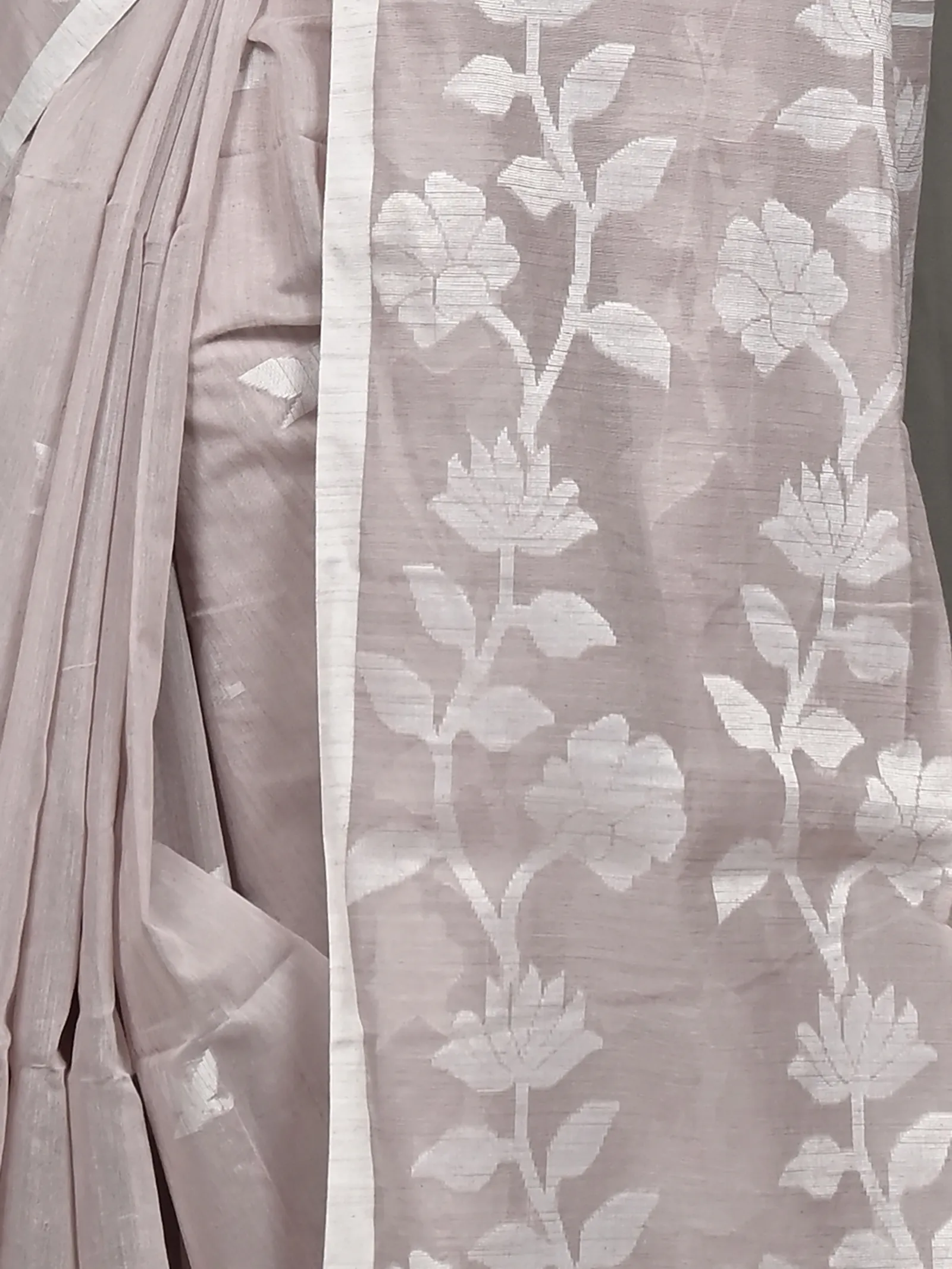 DipDiya Cotton Blend Wine Parlon Tradition in Every Thread Handloom Sarees