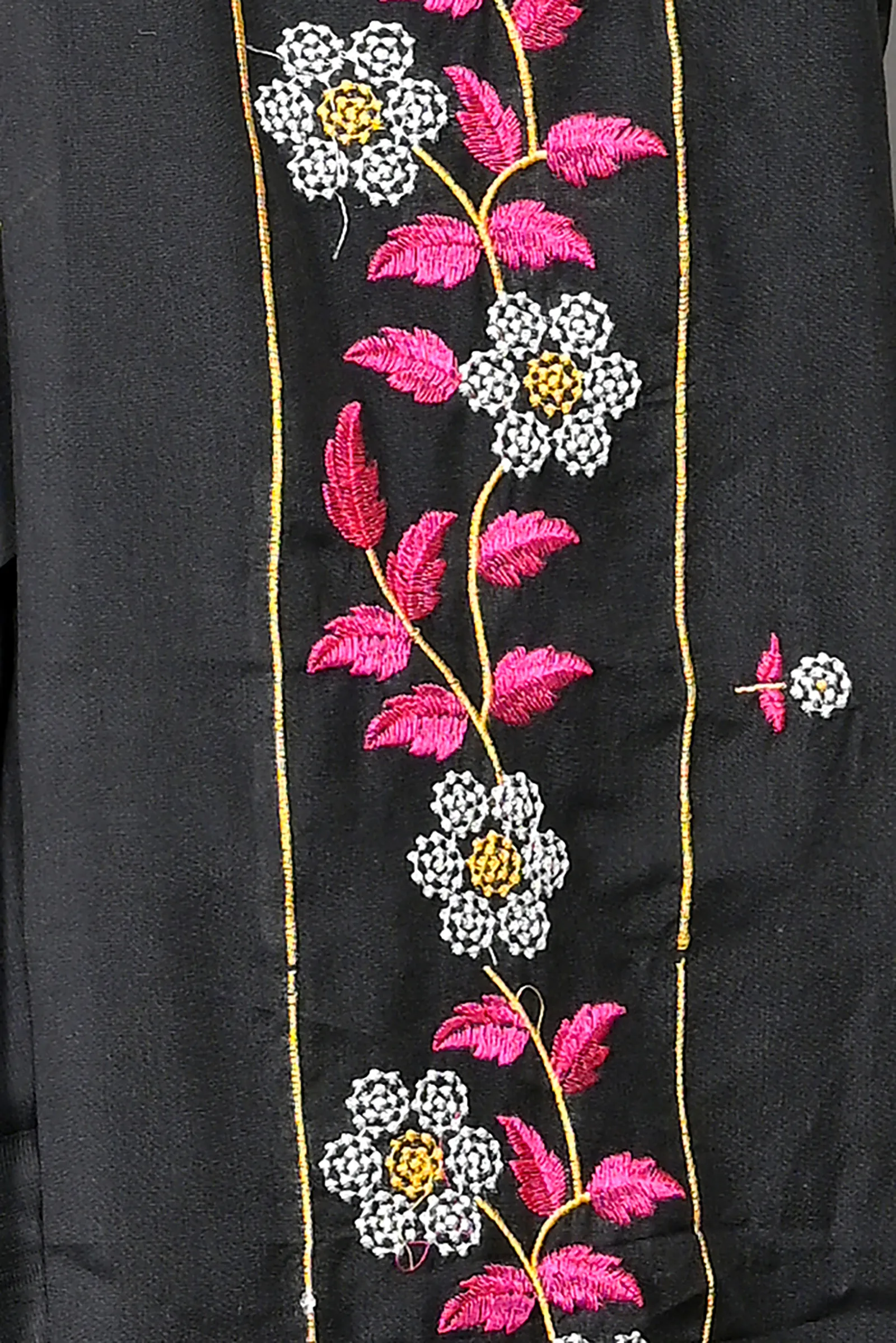 DipDiya Cotton Blended Black Paraya Bengali Heritage Embroidery Handloom sarees