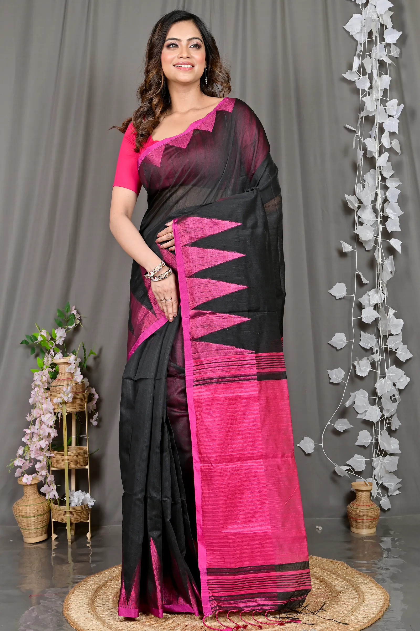 DipDiya Cotton Blended Black Pariva Bengal in Every Thread Handloom Sarees