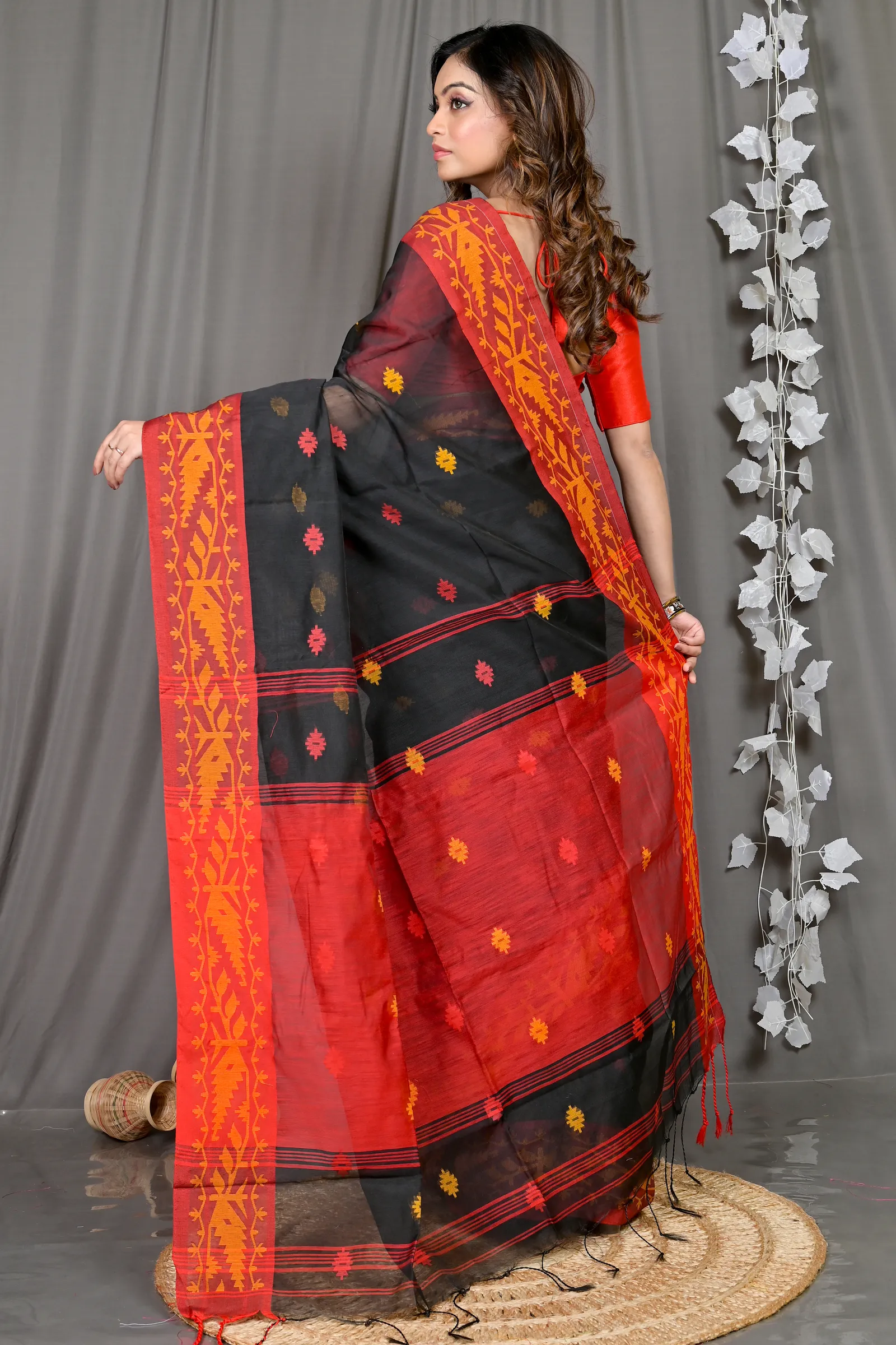DipDiya Cotton Blended Black Red Parul Crafted in Bengal Handloom Sarees