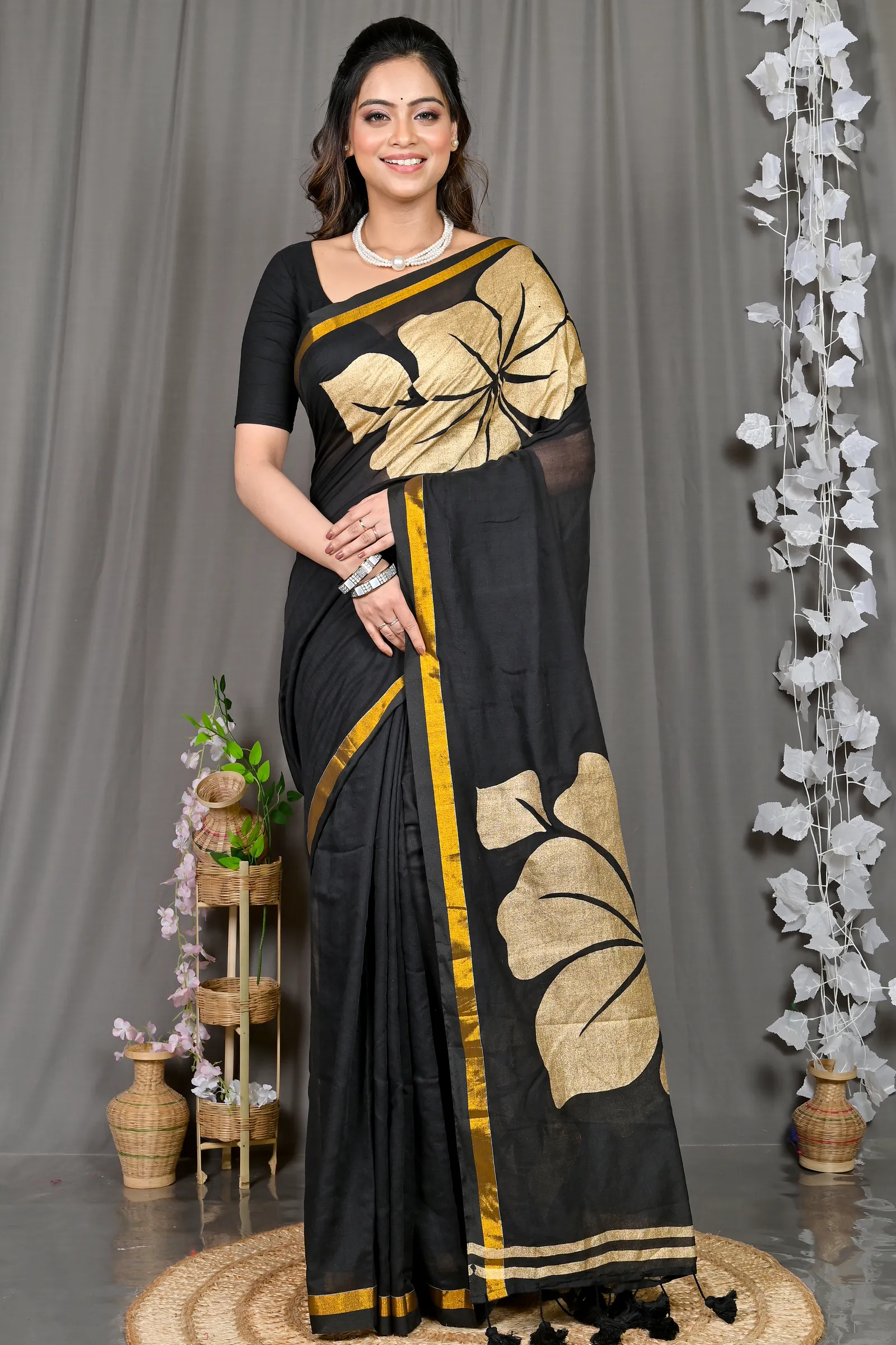 DipDiya Cotton Blended Black Soura Essence of Bengal Printed Handloom Sarees