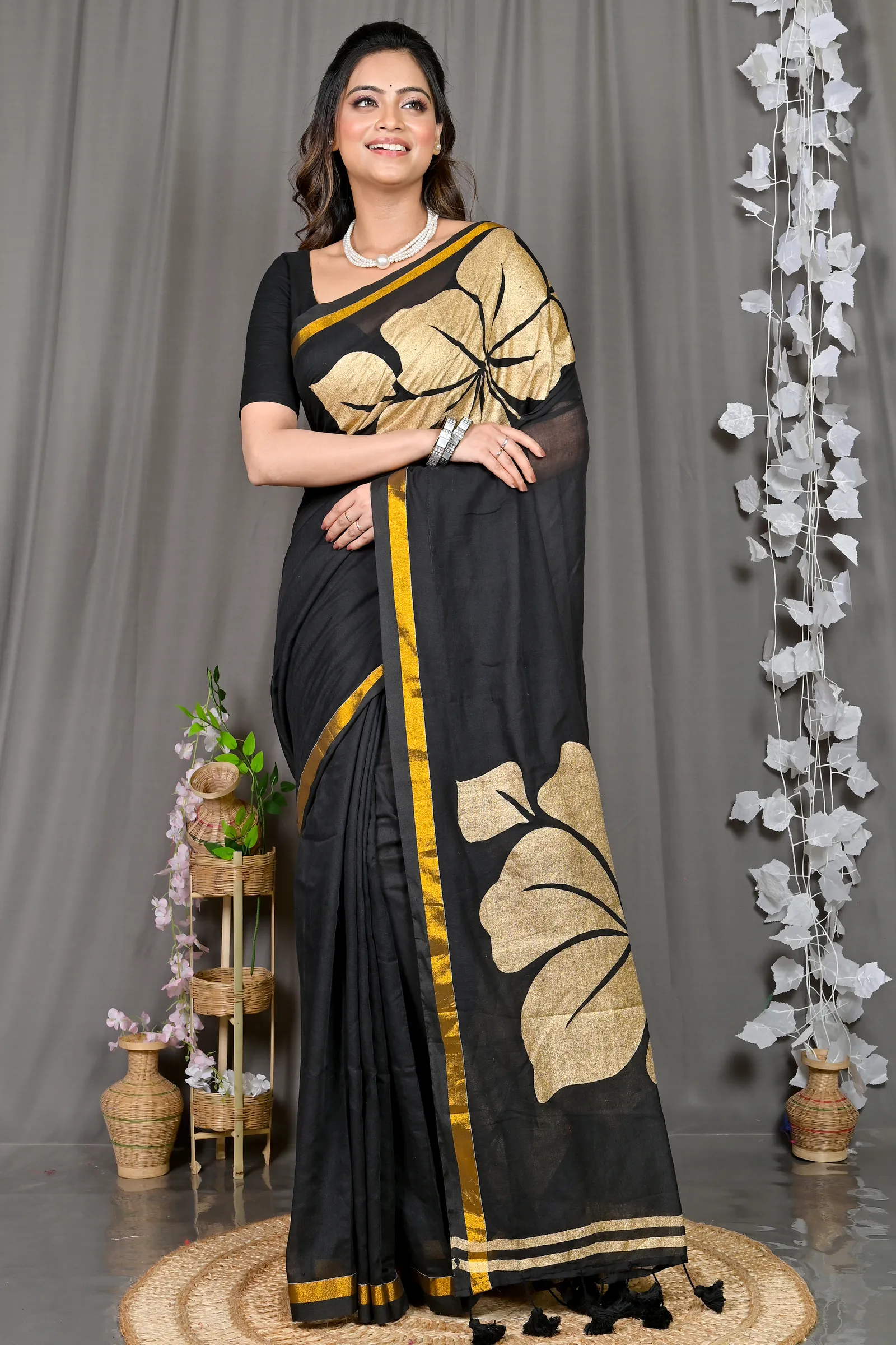 DipDiya Cotton Blended Black Soura Essence of Bengal Printed Handloom Sarees