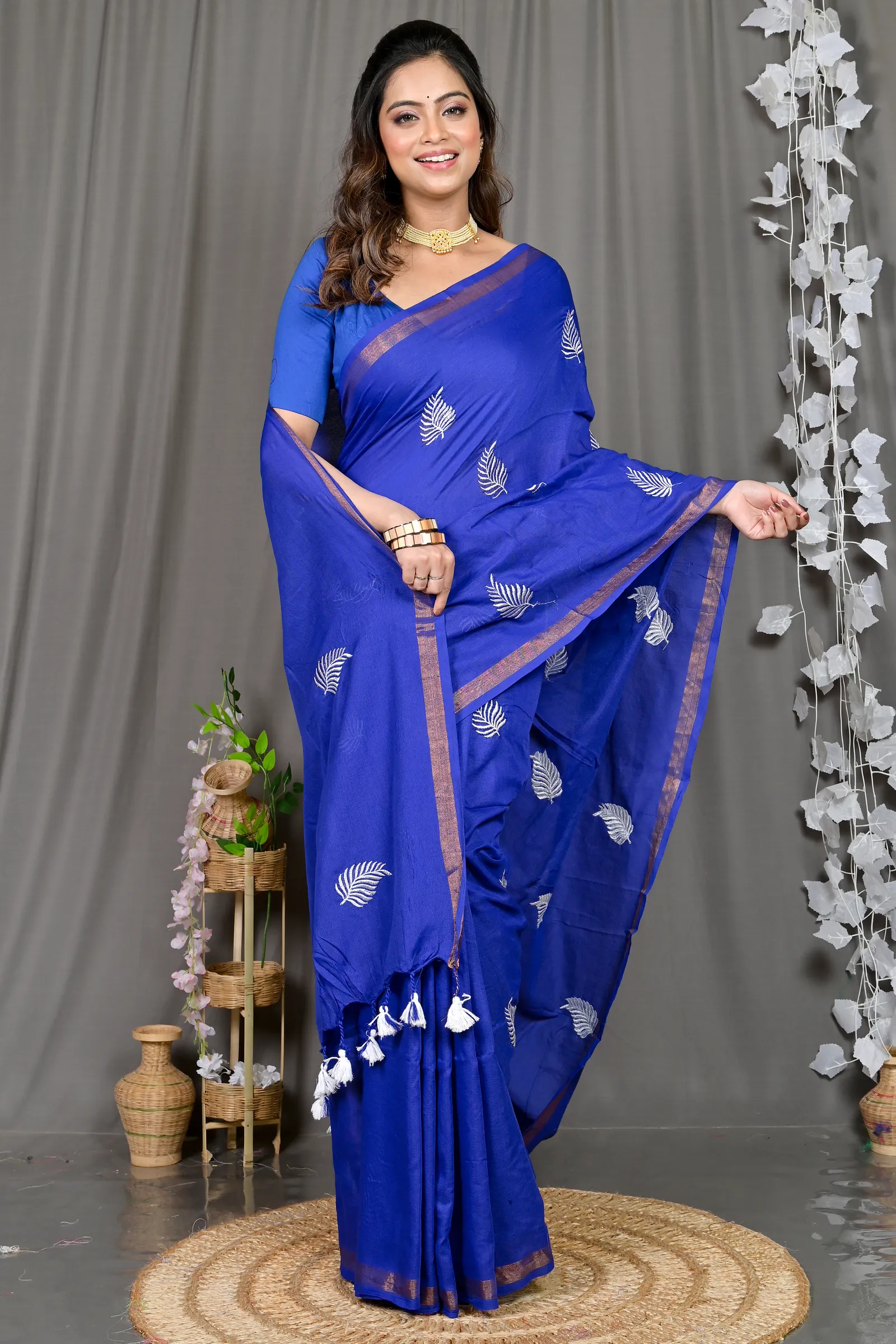 DipDiya Cotton Blended Blue Parin Woven by Hand Handloom Sarees