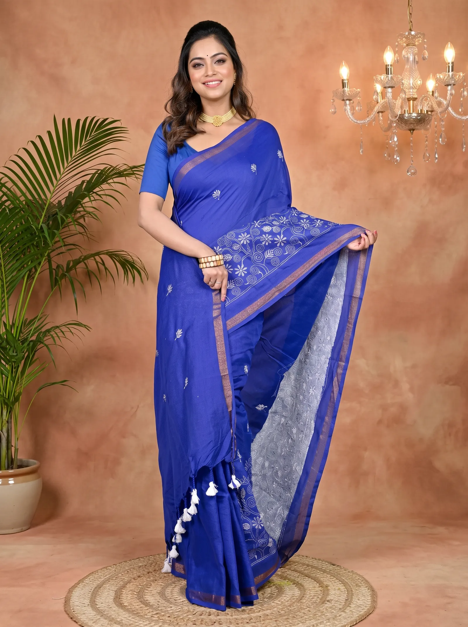DipDiya Cotton Blended Blue Paru Classic Bengali Handloom Sarees