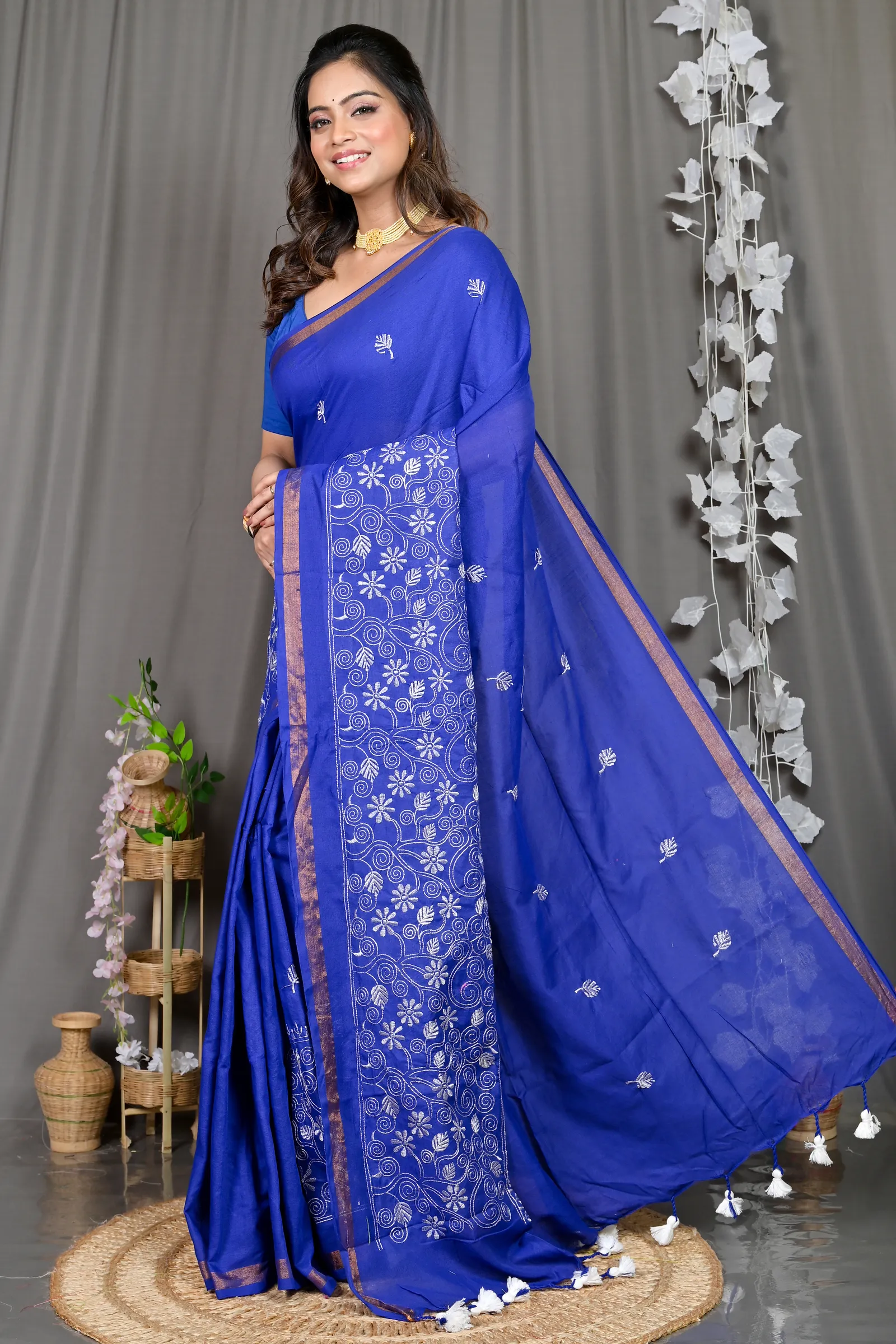DipDiya Cotton Blended Blue Paru Classic Bengali Handloom Sarees