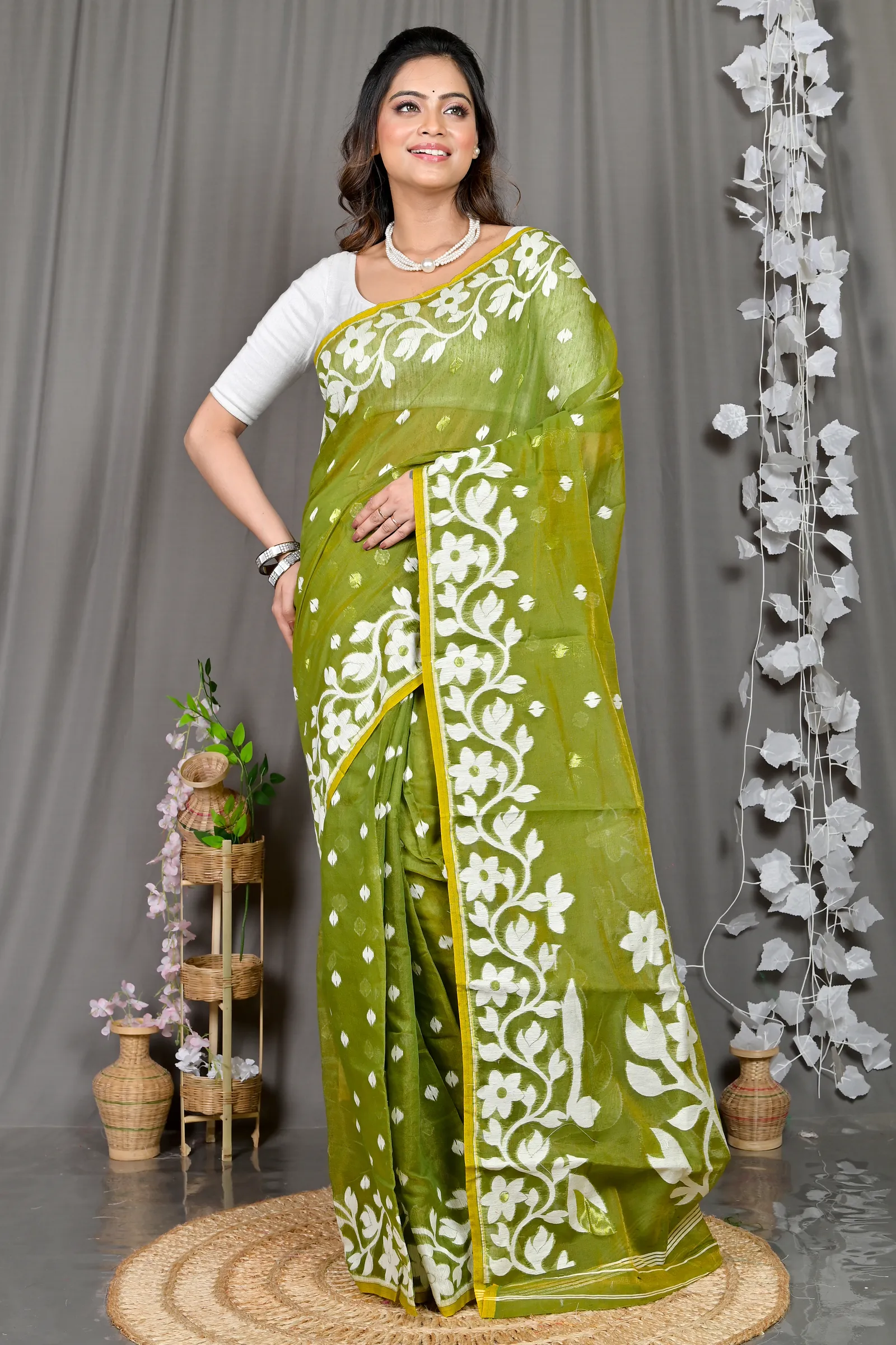 DipDiya Cotton Blended Dark Green Parinit Traditional Bengali Jamdani Sarees