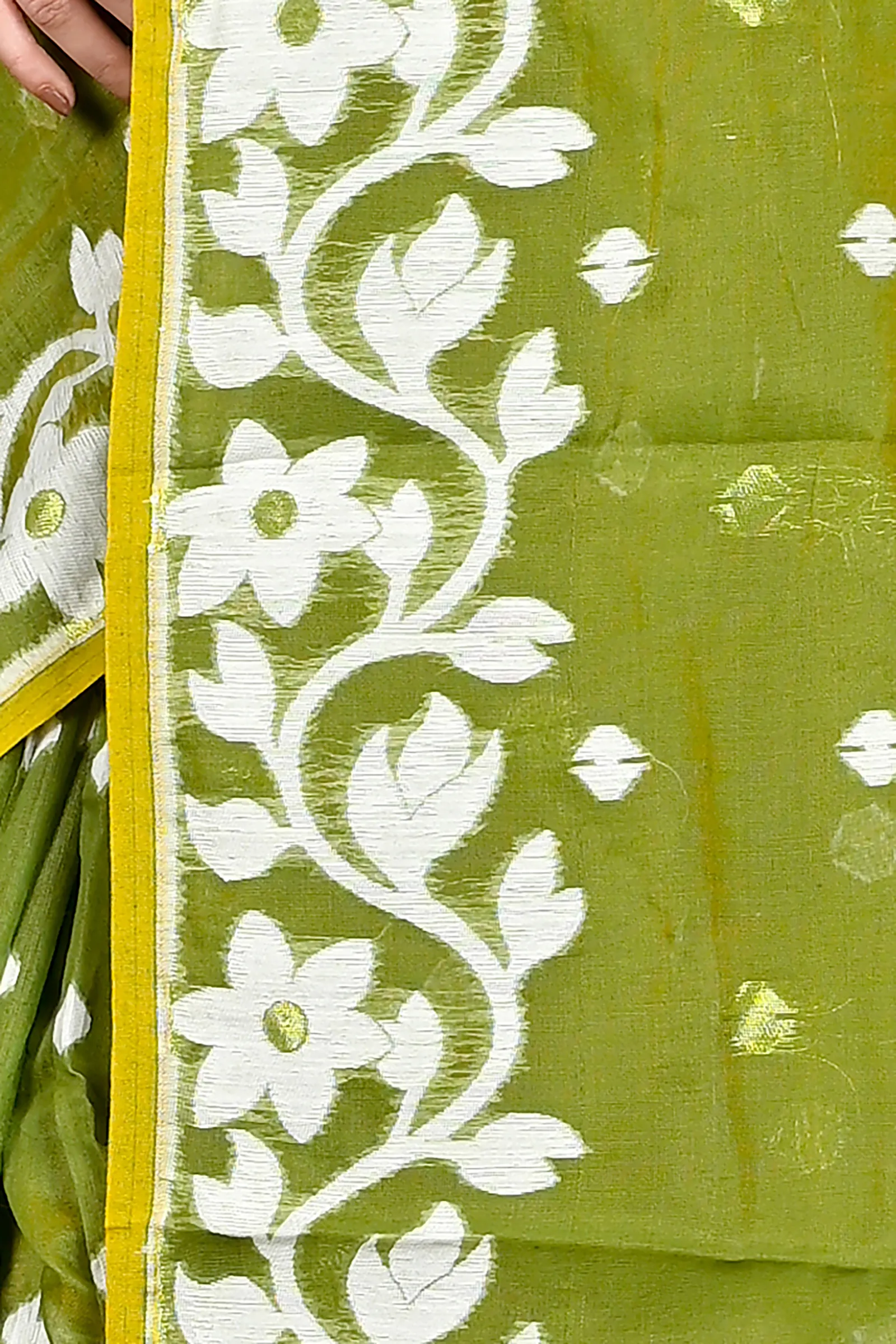 DipDiya Cotton Blended Dark Green Parinit Traditional Bengali Jamdani Sarees