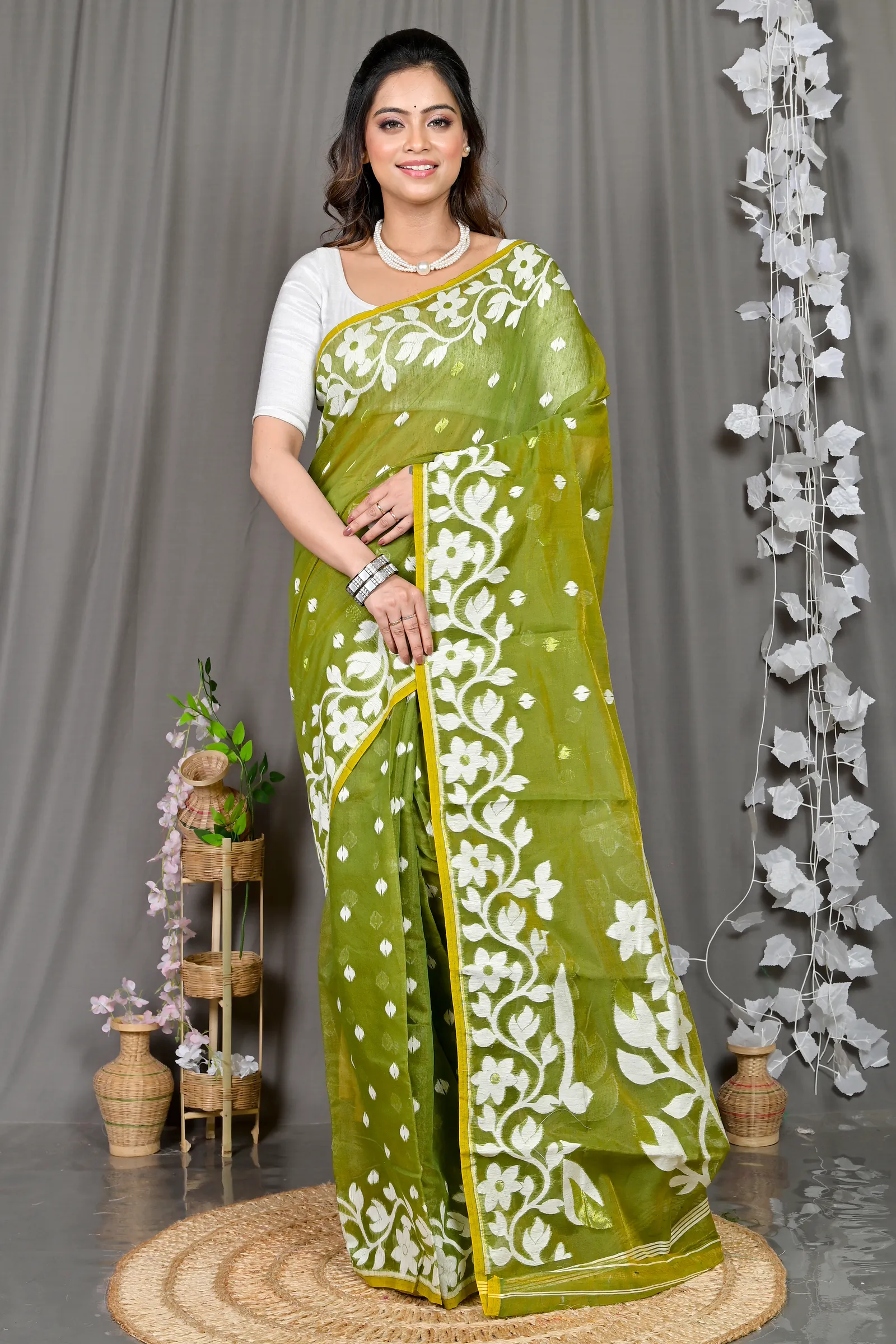 DipDiya Cotton Blended Dark Green Parinit Traditional Bengali Jamdani Sarees