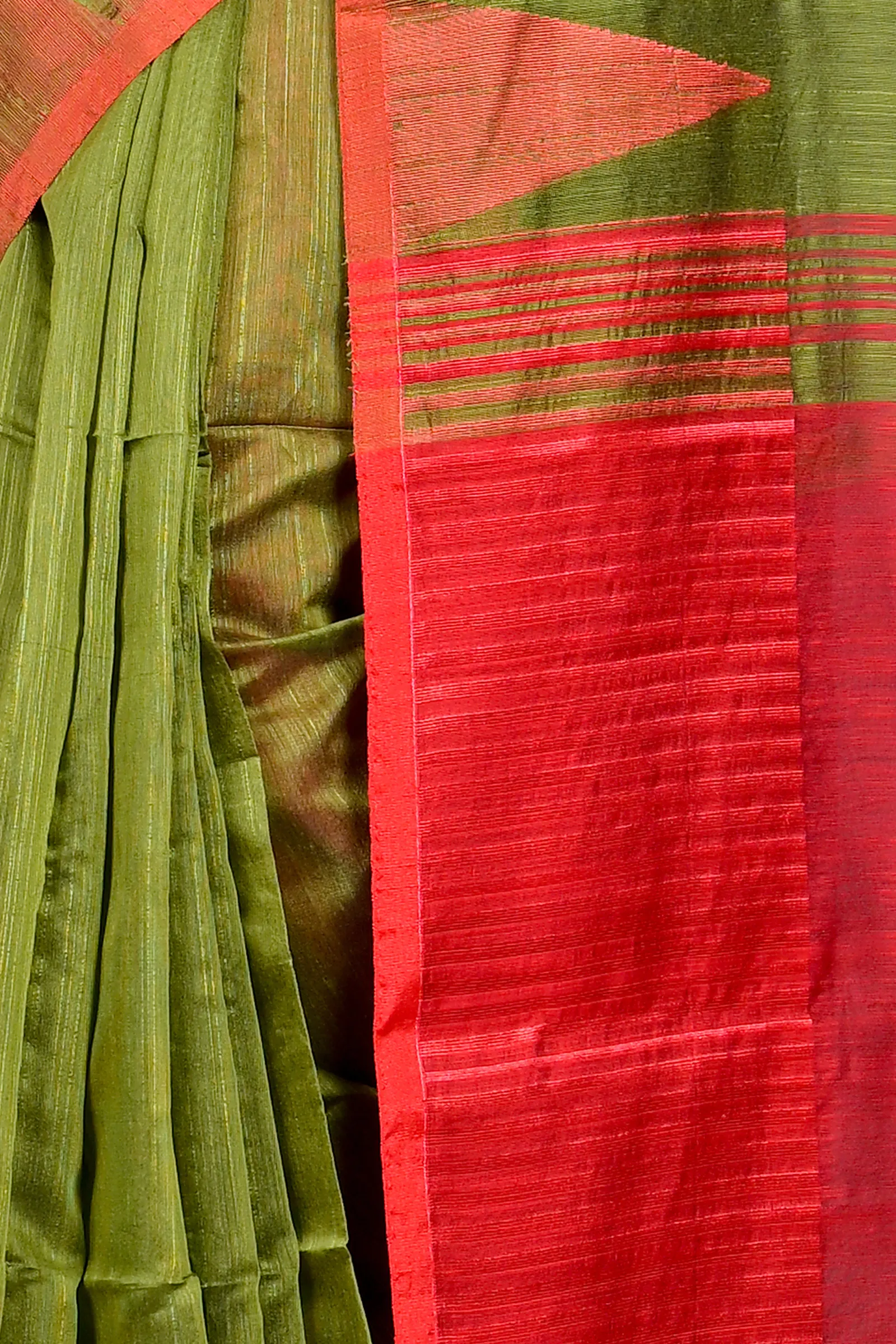 DipDiya Cotton Blended Dark Green Pariva Artisan Woven Handloom Sarees