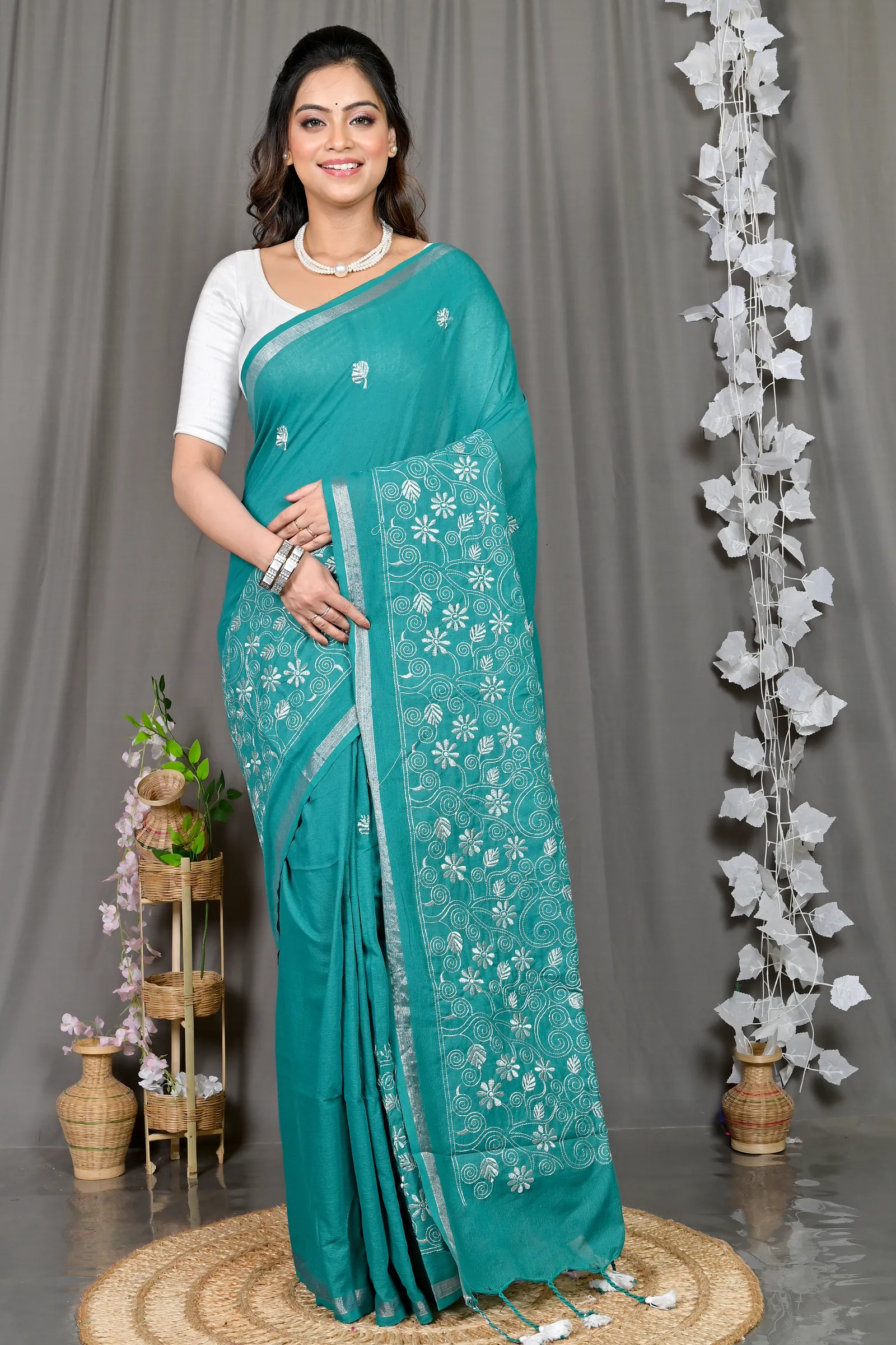 DipDiya Cotton Blended Green Paru Bengali Heritage Handloom Sarees