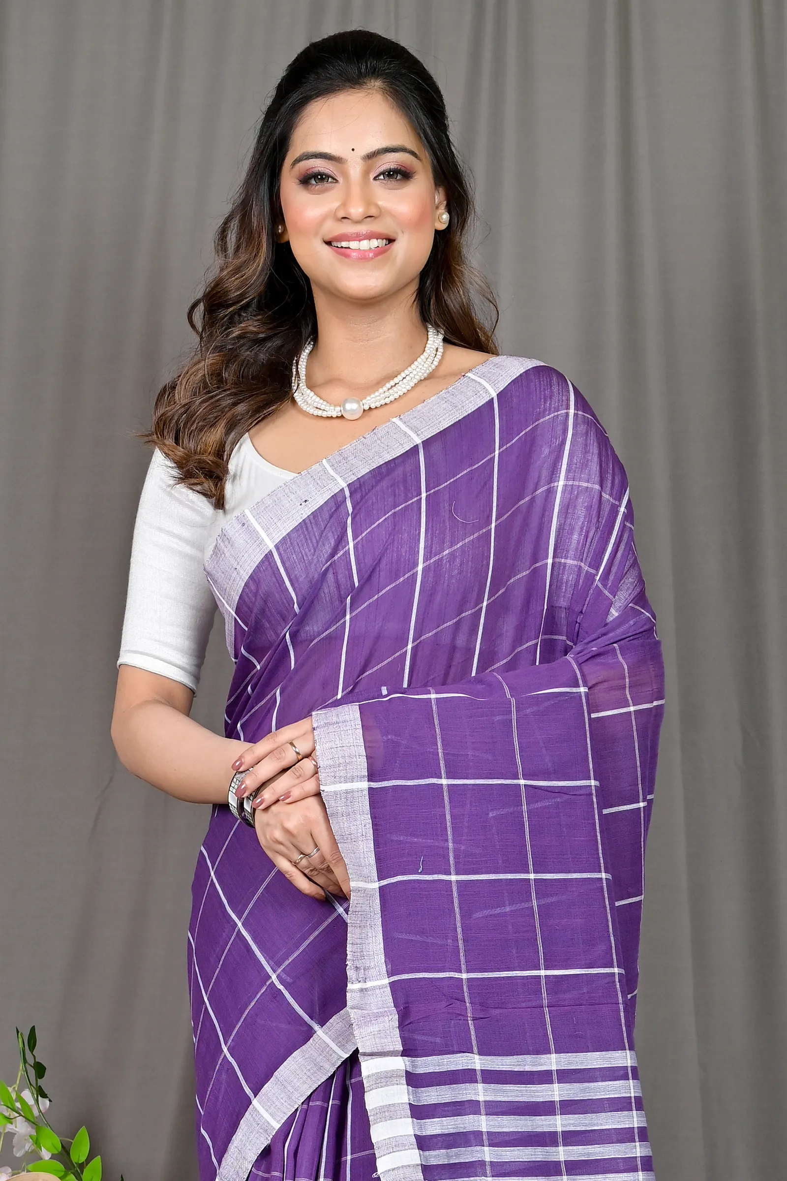 DipDiya Cotton Blended Lavender Parodhi Rooted in Bengal Handloom Sarees