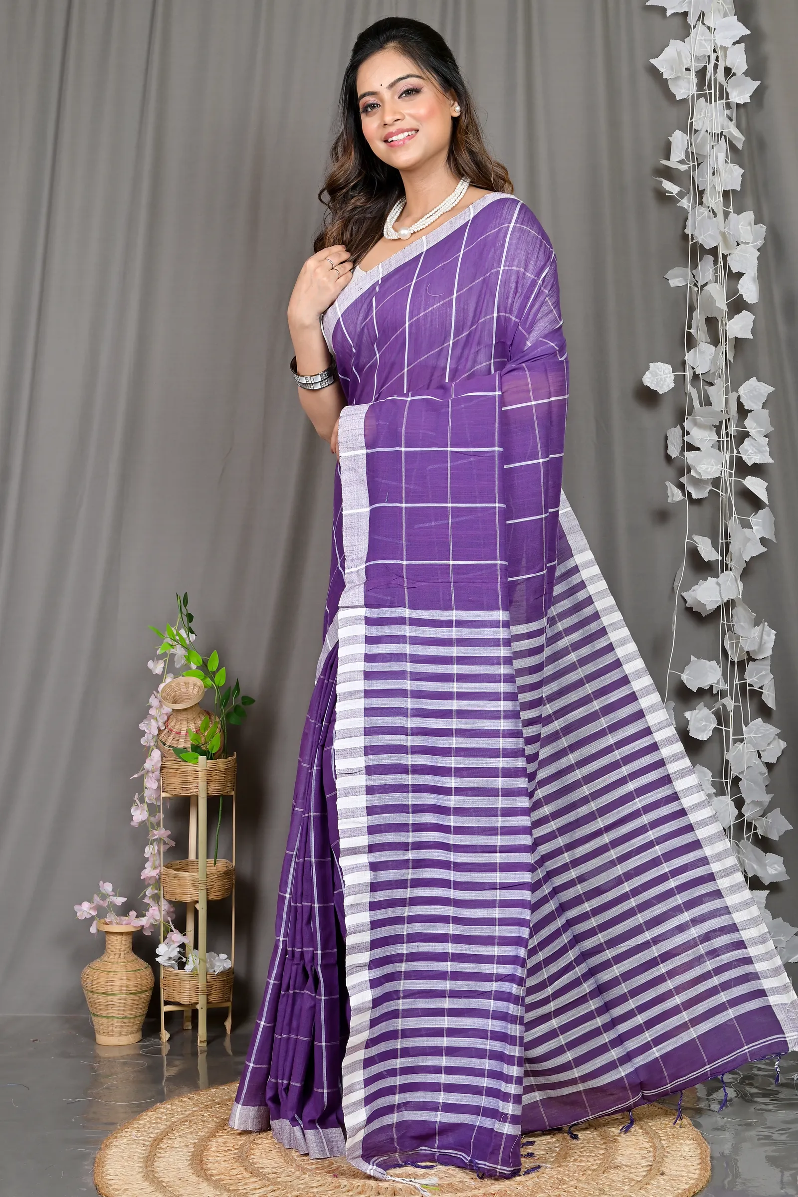 DipDiya Cotton Blended Lavender Parodhi Rooted in Bengal Handloom Sarees