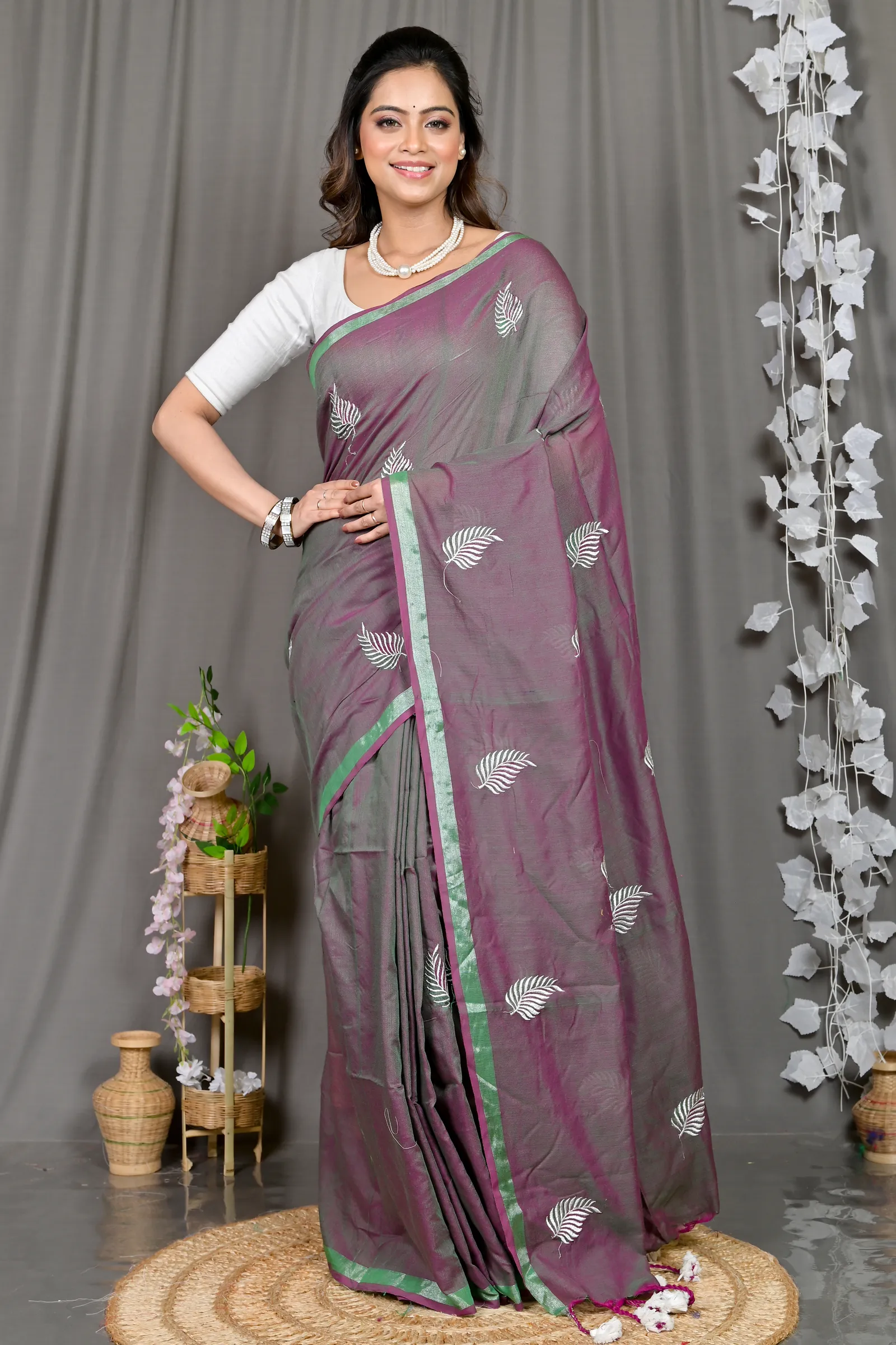 DipDiya Cotton Blended Light Purple Parin Weaves with a Story Handloom Sarees