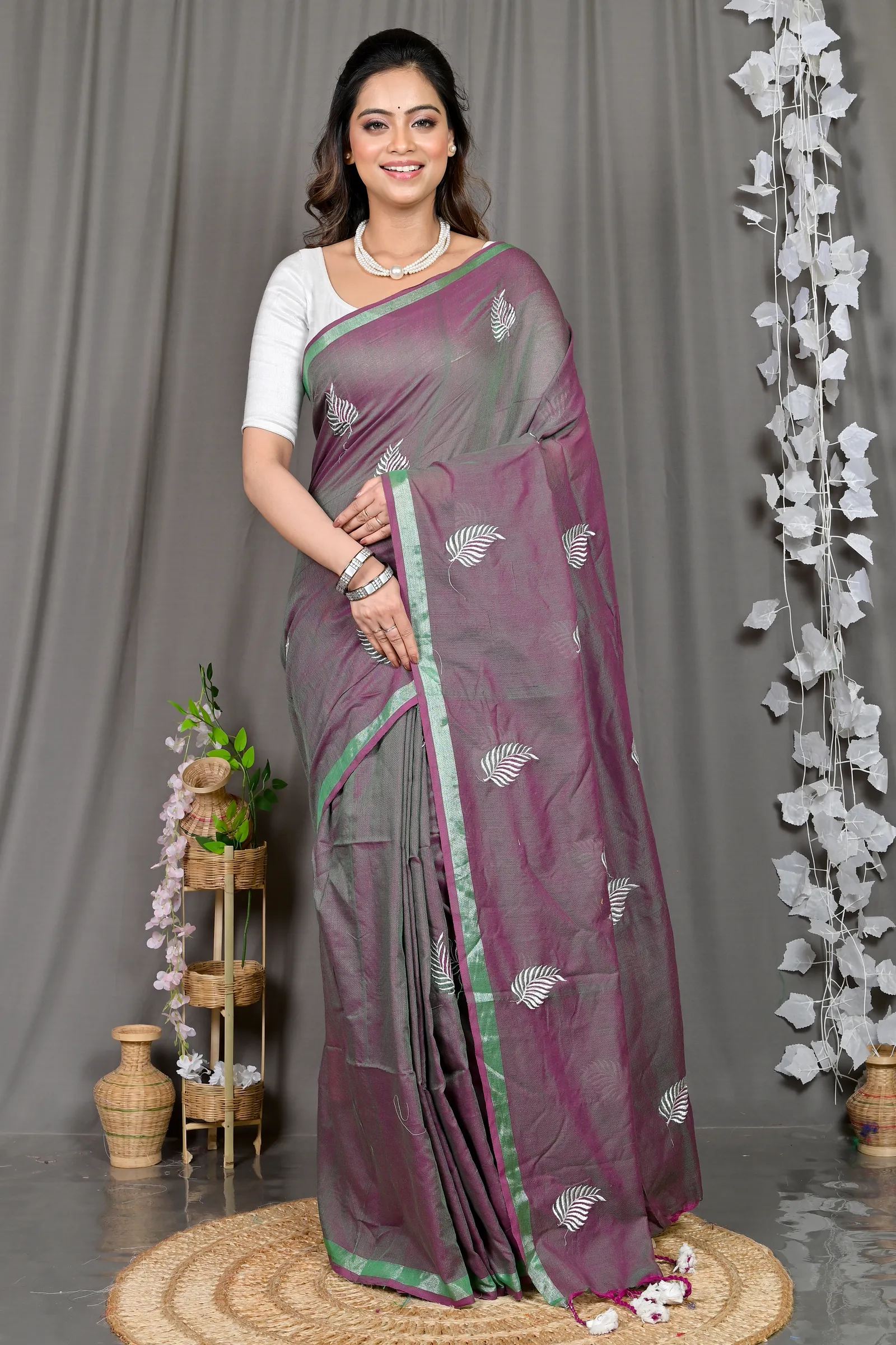 DipDiya Cotton Blended Light Purple Parin Weaves with a Story Handloom Sarees