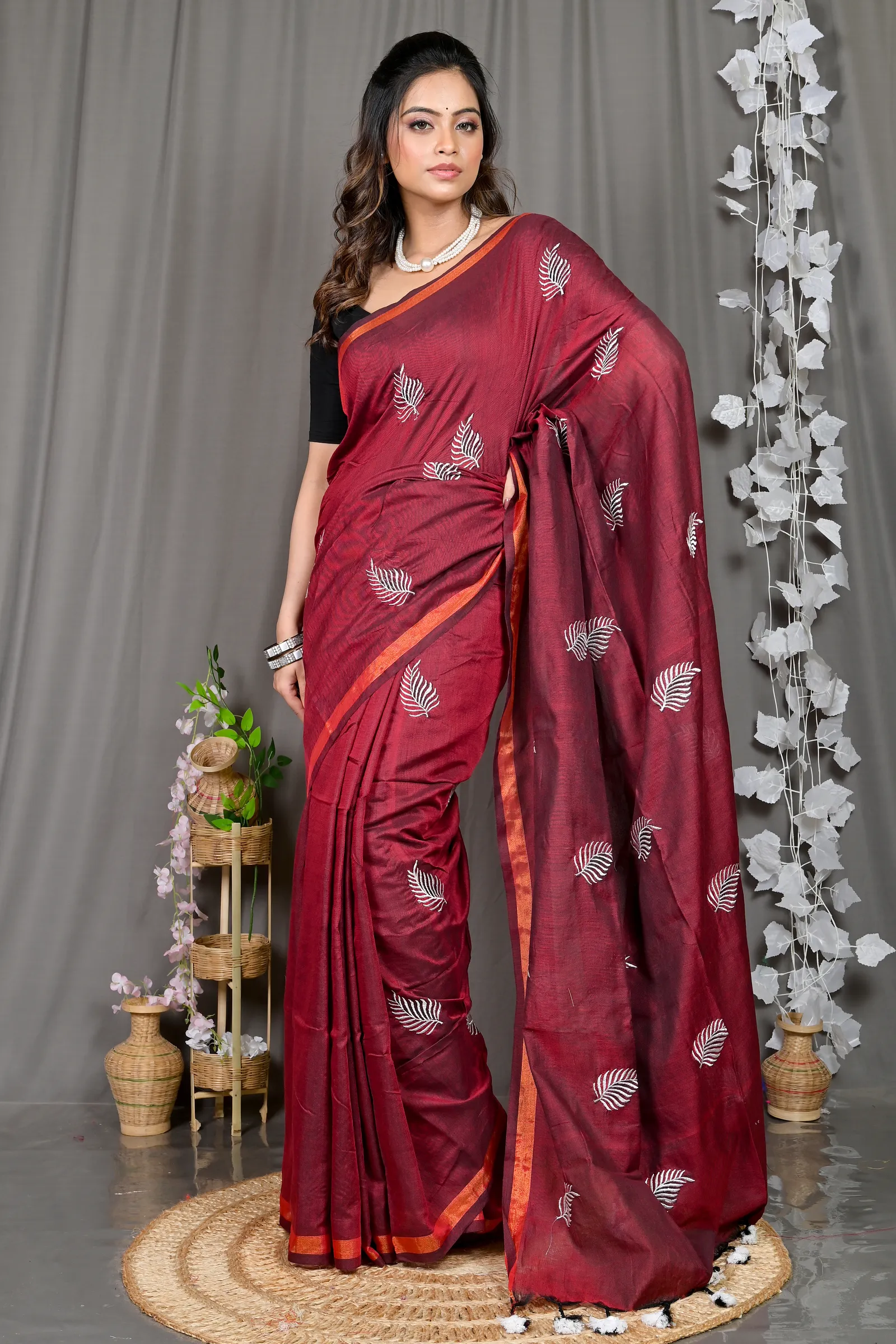 DipDiya Cotton Blended Maroon Parin Traditional Elegance Handloom Sarees