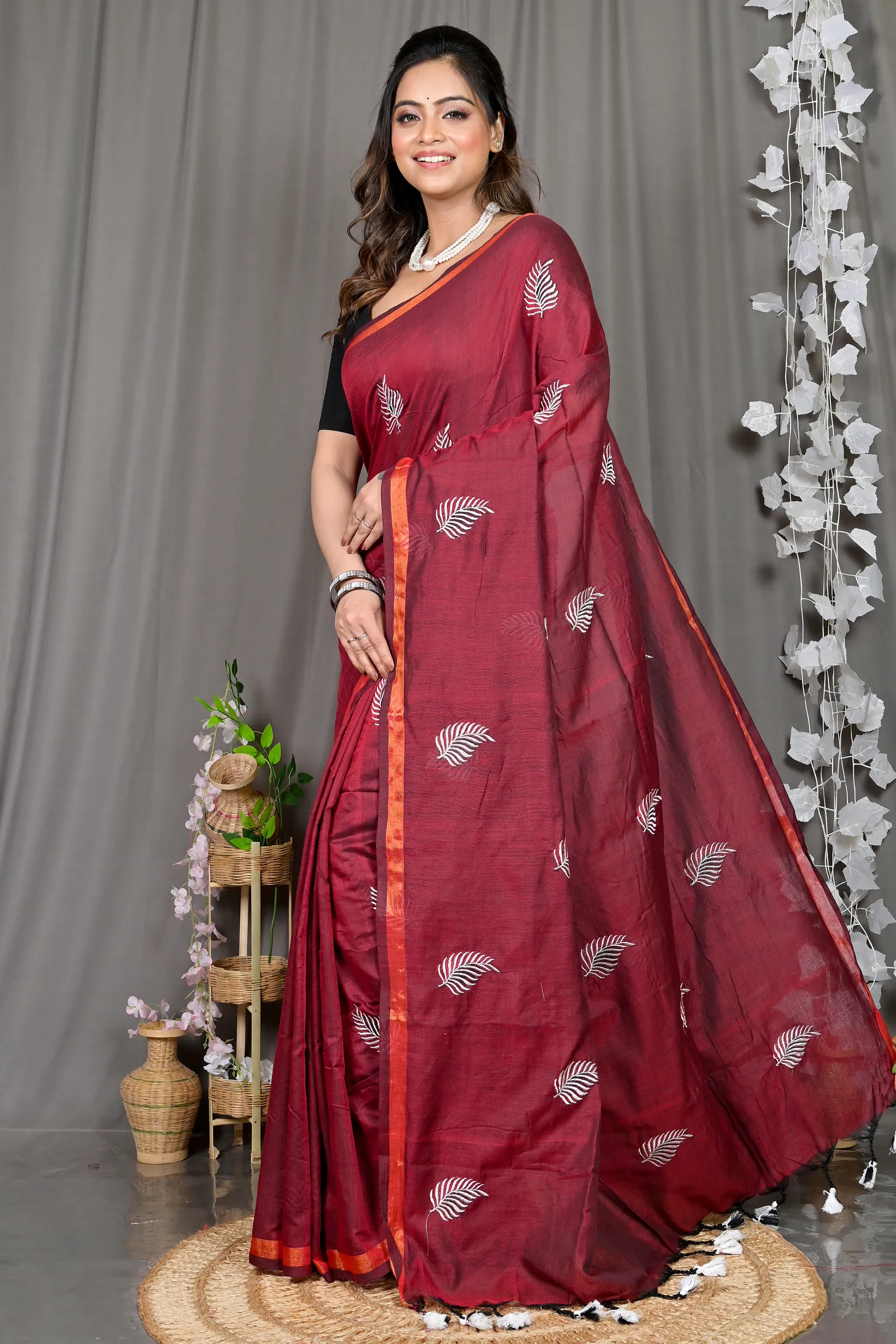 DipDiya Cotton Blended Maroon Parin Traditional Elegance Handloom Sarees