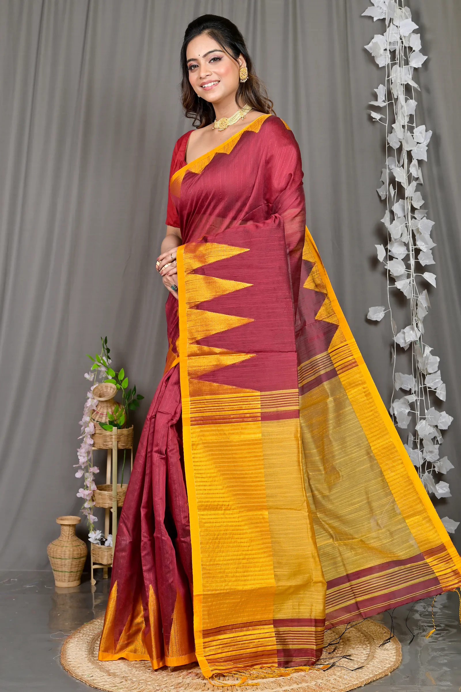 DipDiya Cotton Blended Maroon Pariva Crafted by Artisans Handloom Sarees