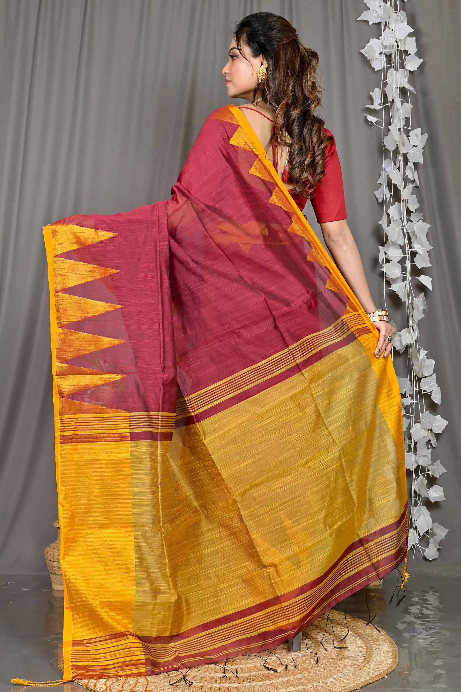 DipDiya Cotton Blended Maroon Pariva Crafted by Artisans Handloom Sarees
