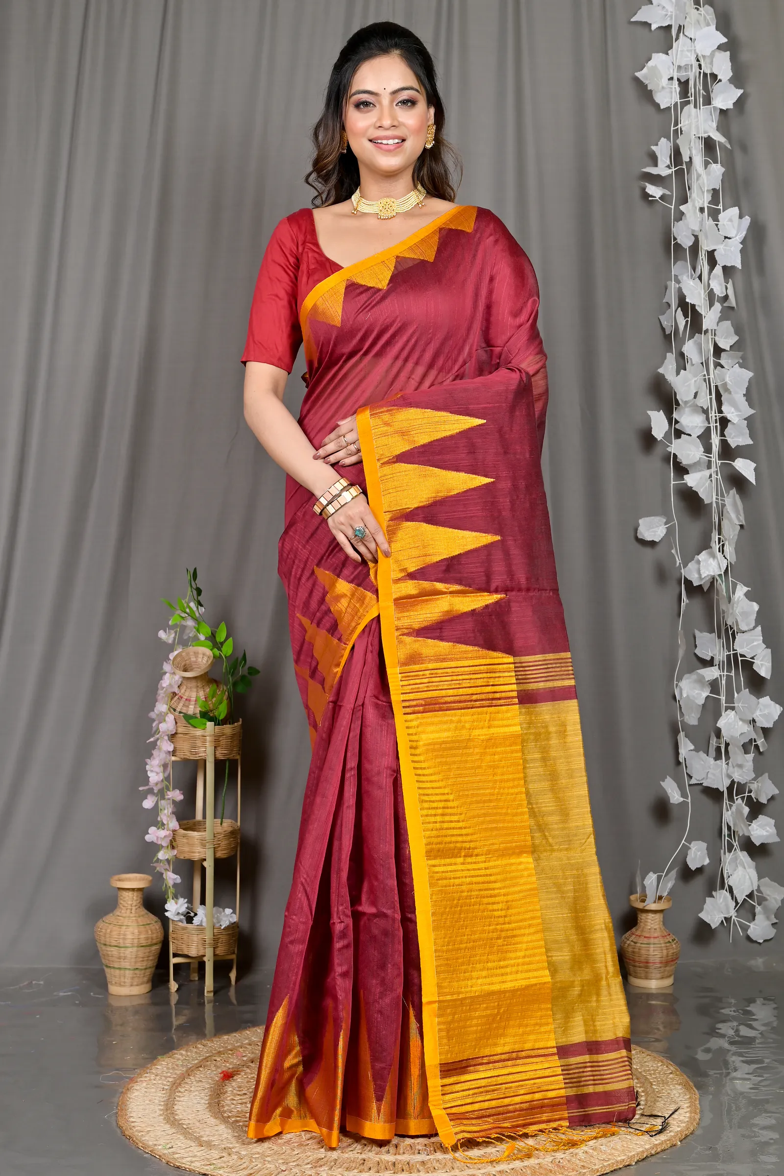 DipDiya Cotton Blended Maroon Pariva Crafted by Artisans Handloom Sarees