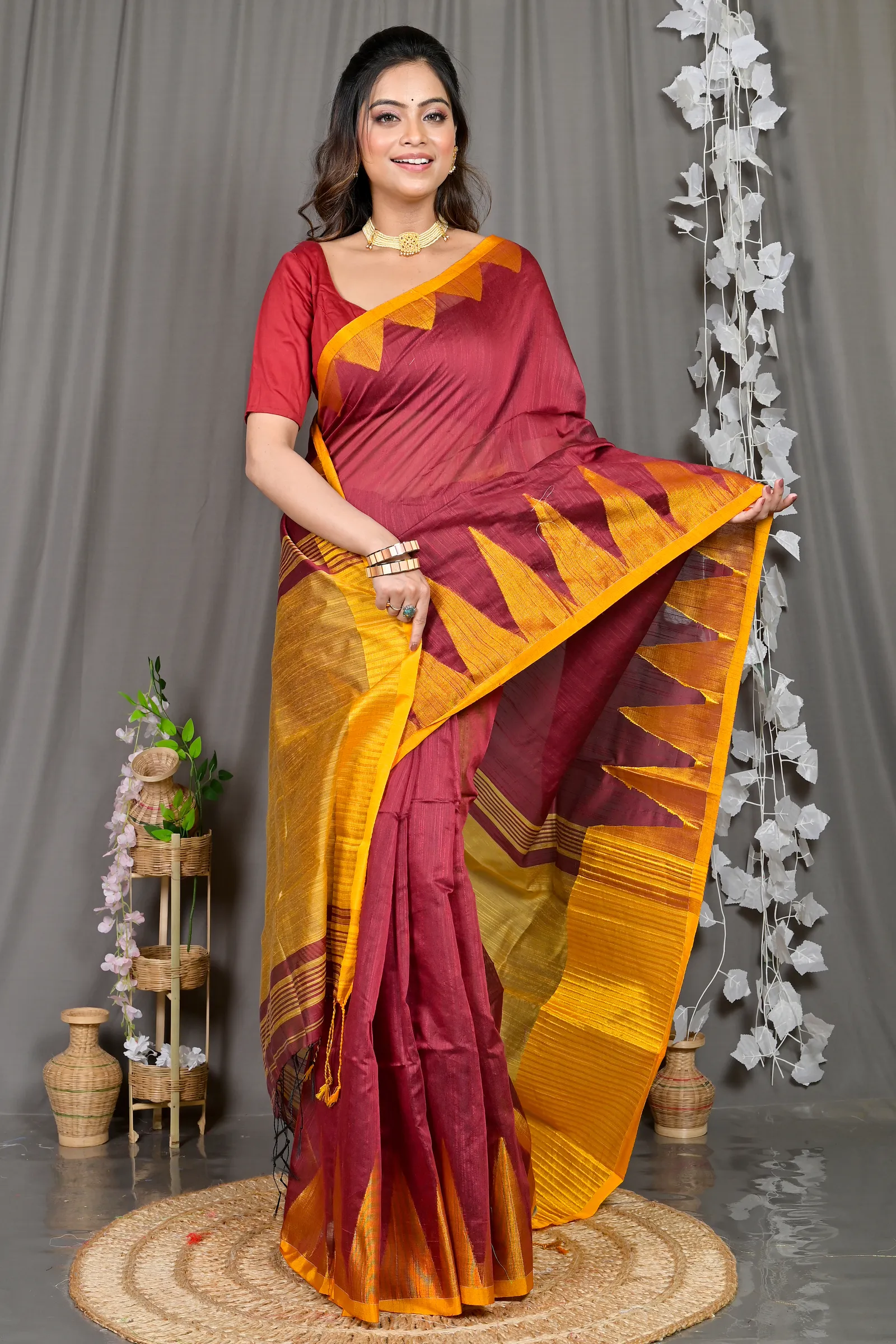 DipDiya Cotton Blended Maroon Pariva Crafted by Artisans Handloom Sarees