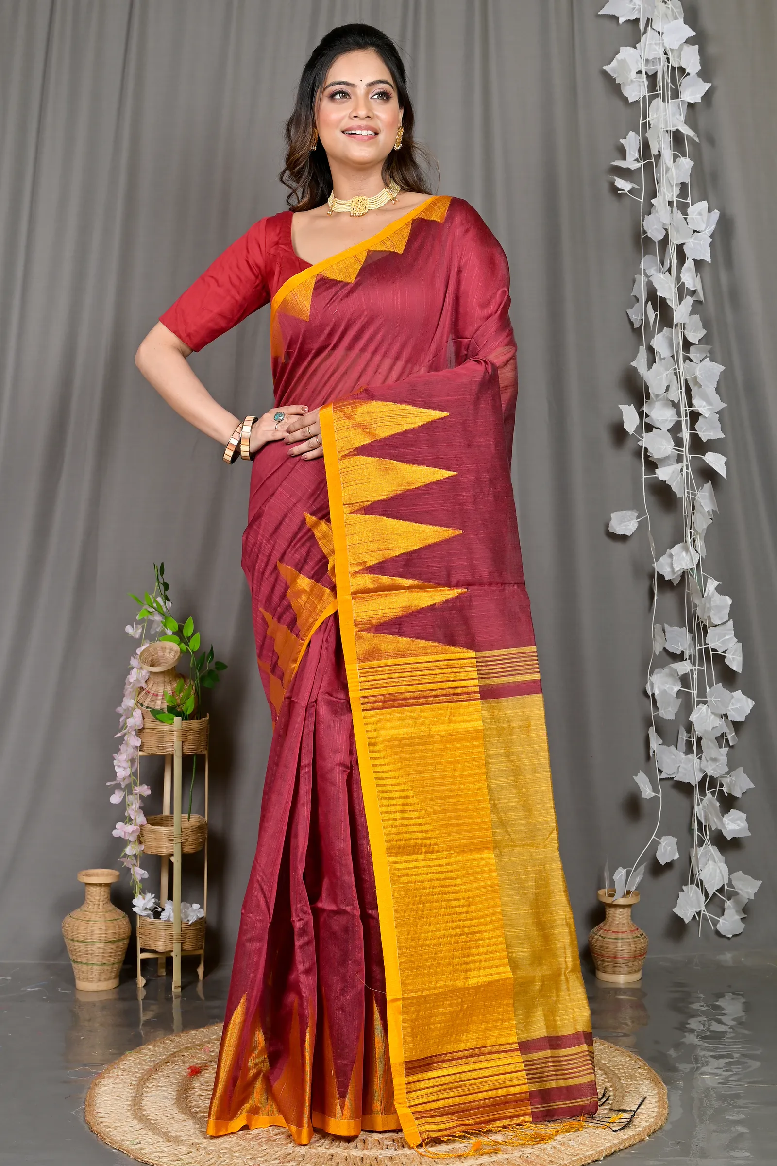DipDiya Cotton Blended Maroon Pariva Crafted by Artisans Handloom Sarees