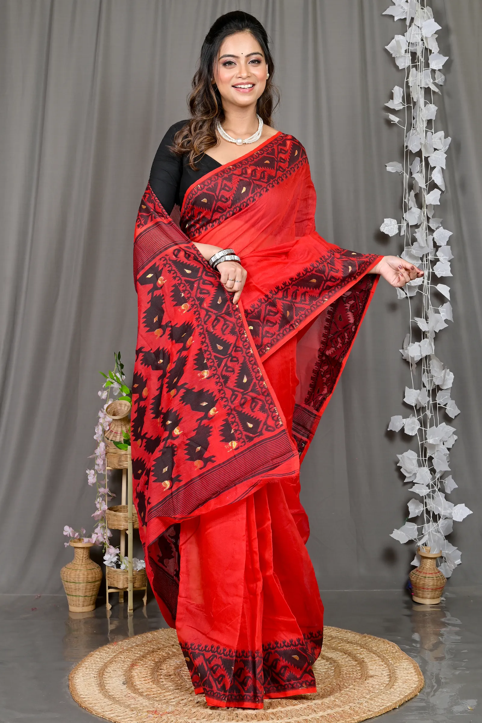DipDiya Cotton Blended Maroon Parv Loom to Love Jamdani Sarees