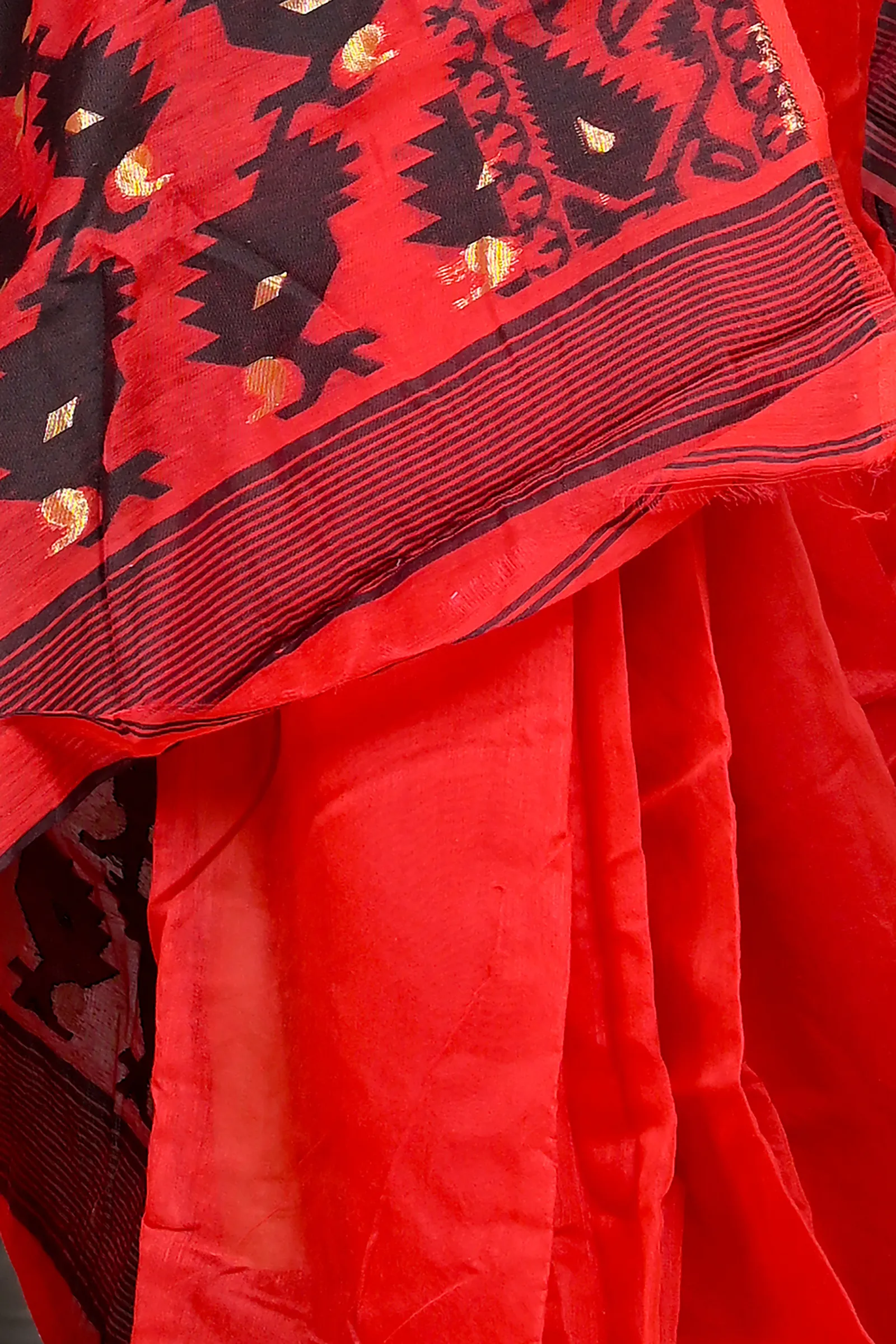 DipDiya Cotton Blended Maroon Parv Loom to Love Jamdani Sarees