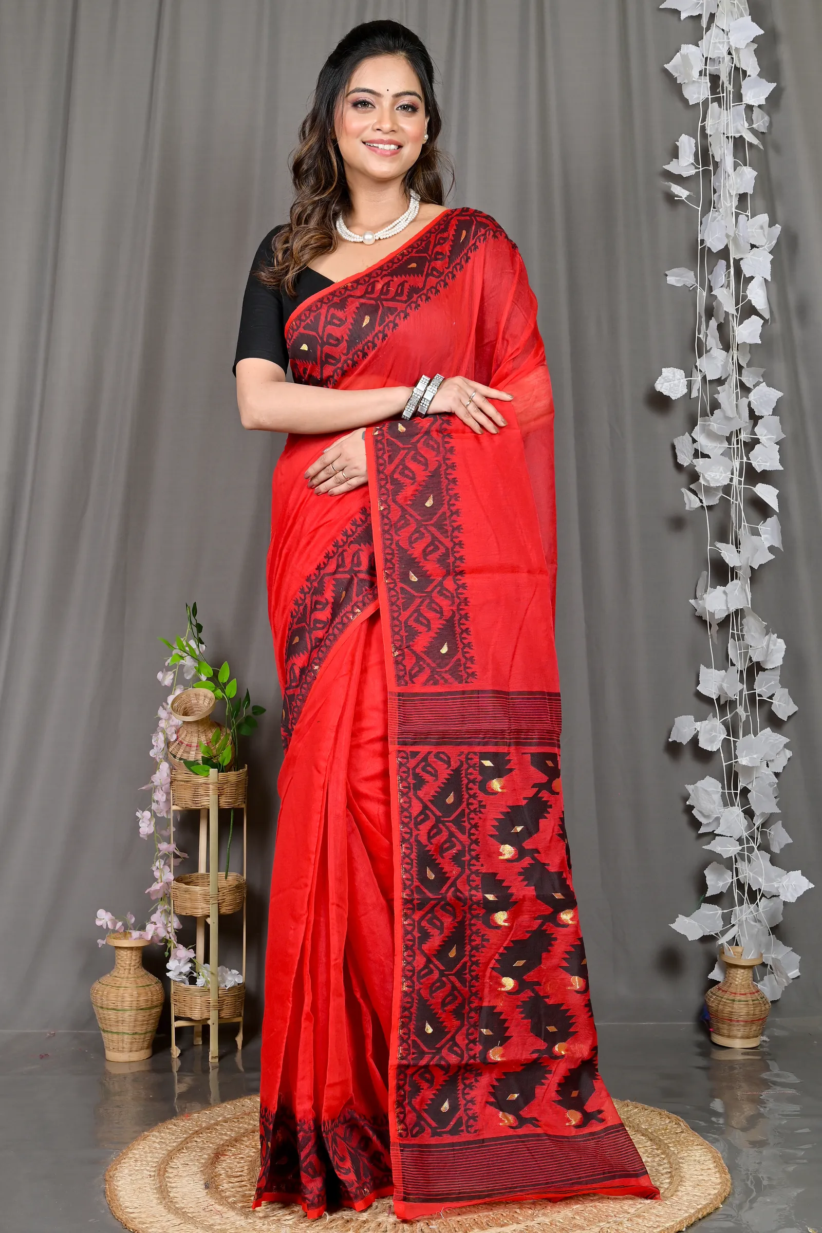 DipDiya Cotton Blended Maroon Parv Loom to Love Jamdani Sarees