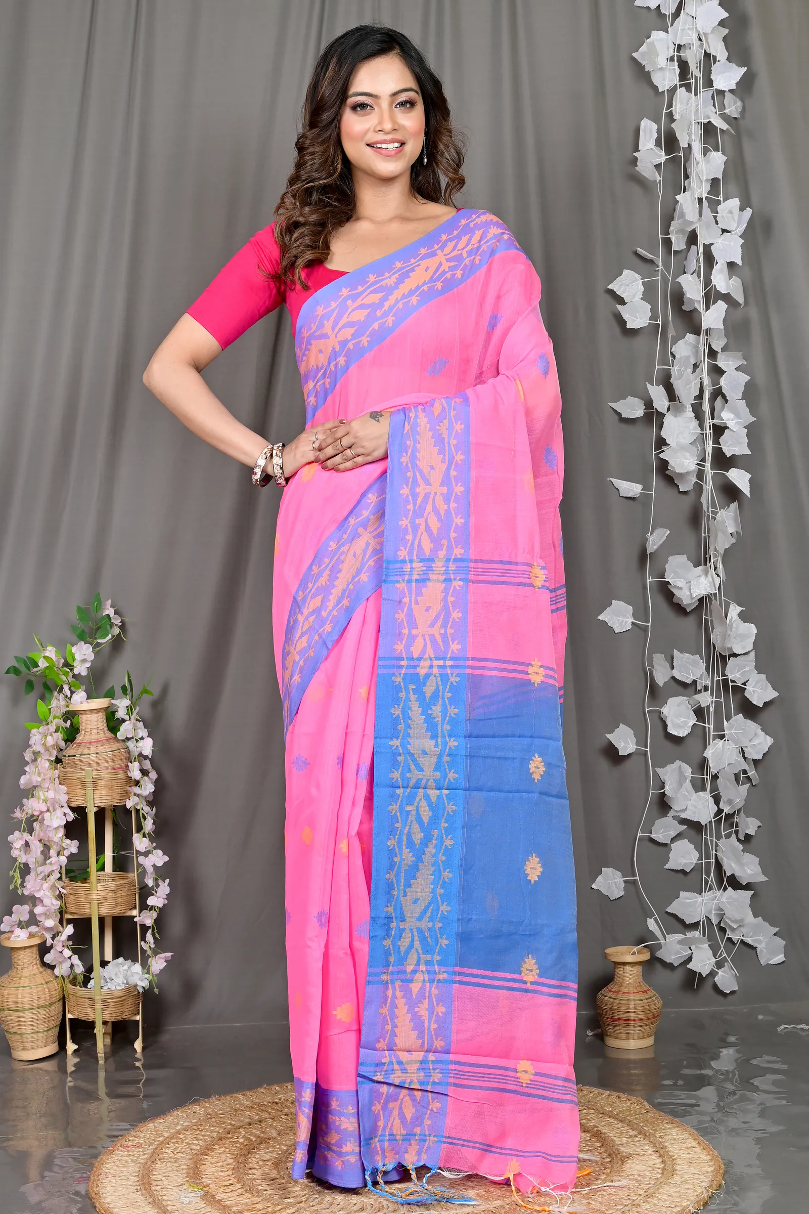 DipDiya Cotton Blended Pink Blue Parul Elegance in Every Weave Handloom Sarees